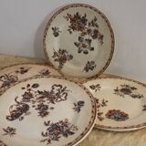 Ensemble de 4 assiettes plates polychrome-Terre de Fer de chez Salins-19è