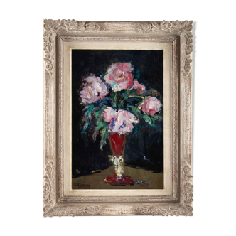 Bouquet de pivoines au vase rouge -Ecole XXème signée en bas à gauche.