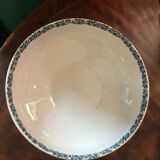Old salad bowl Iron earth model Colombier