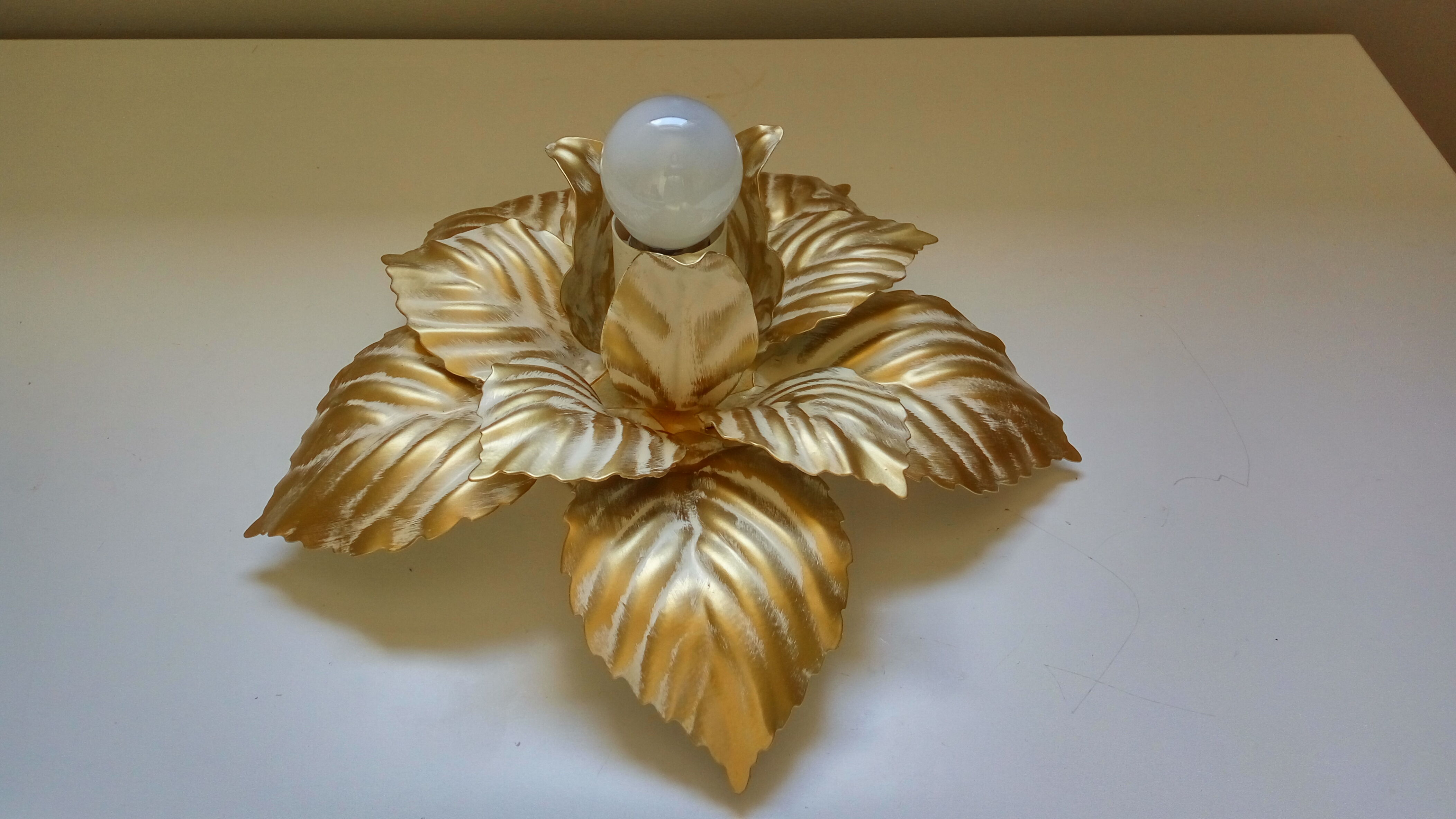 Wall light vintage flower