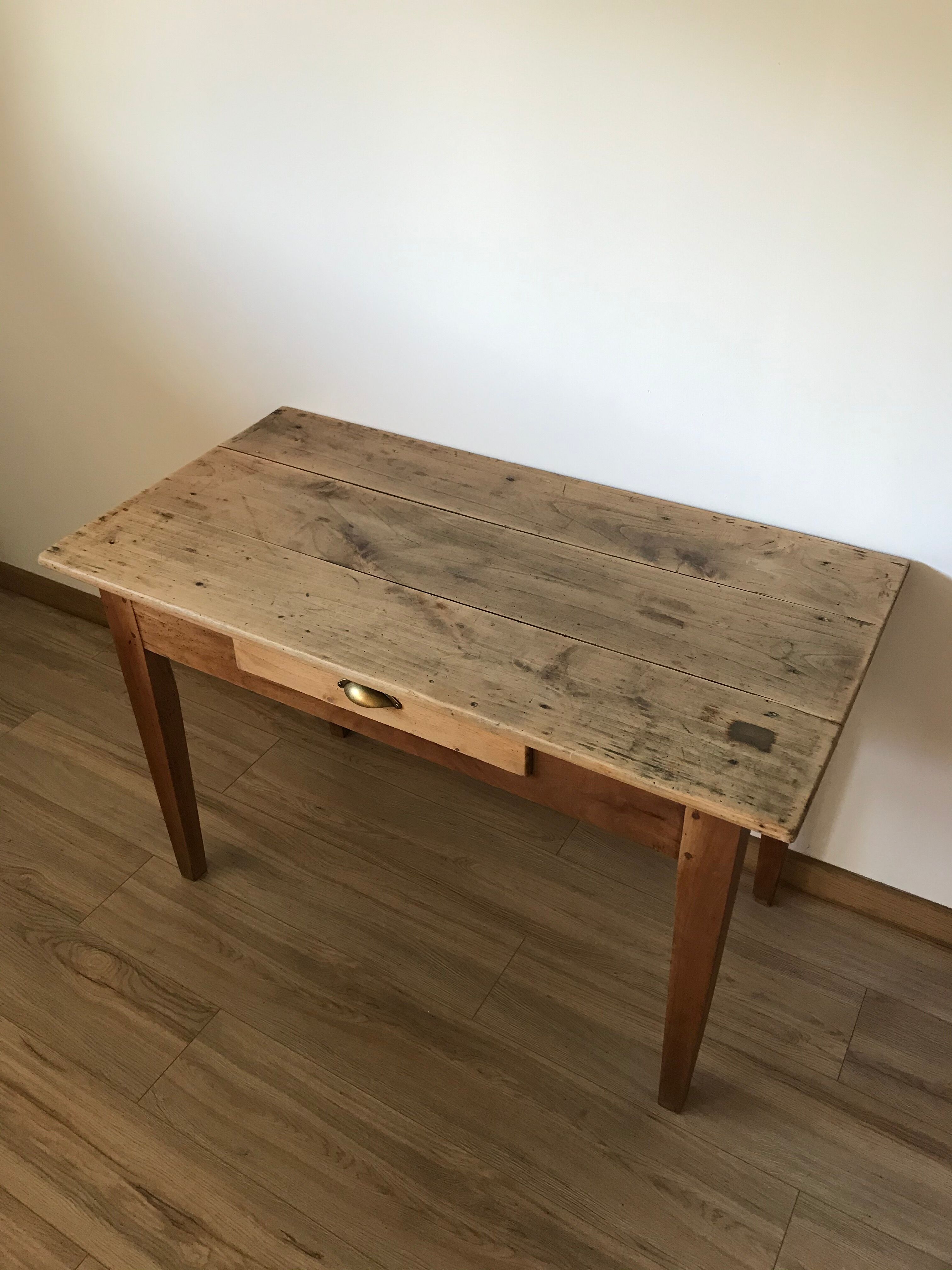 Farmhouse table