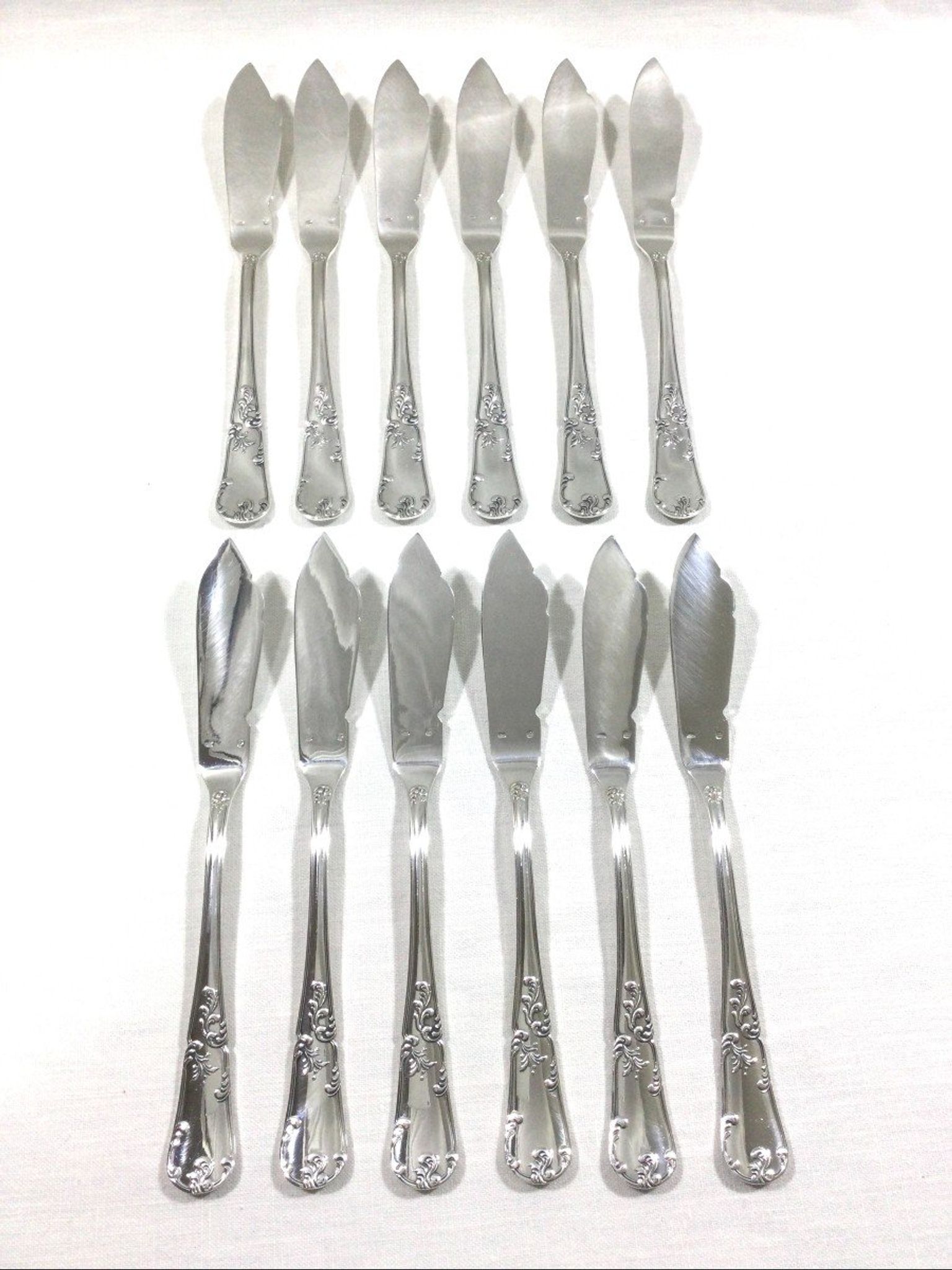 12 couverts à poisson François Frionnet