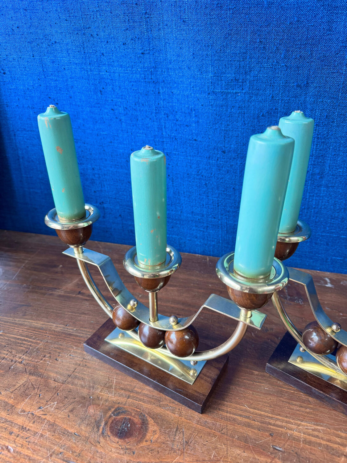 Pair of Art Deco candlesticks in brass and varnished wood, 1930s/1940s