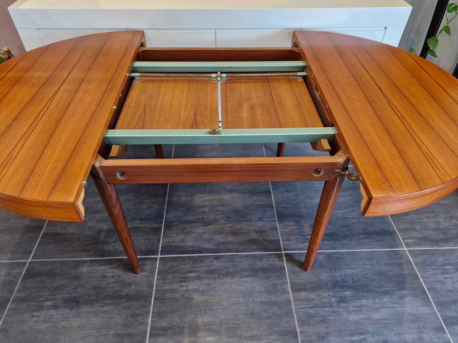 Scandinavian extendable teak round table, 1960s