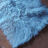 Tapis a poils longs pure laine blanc , vintage