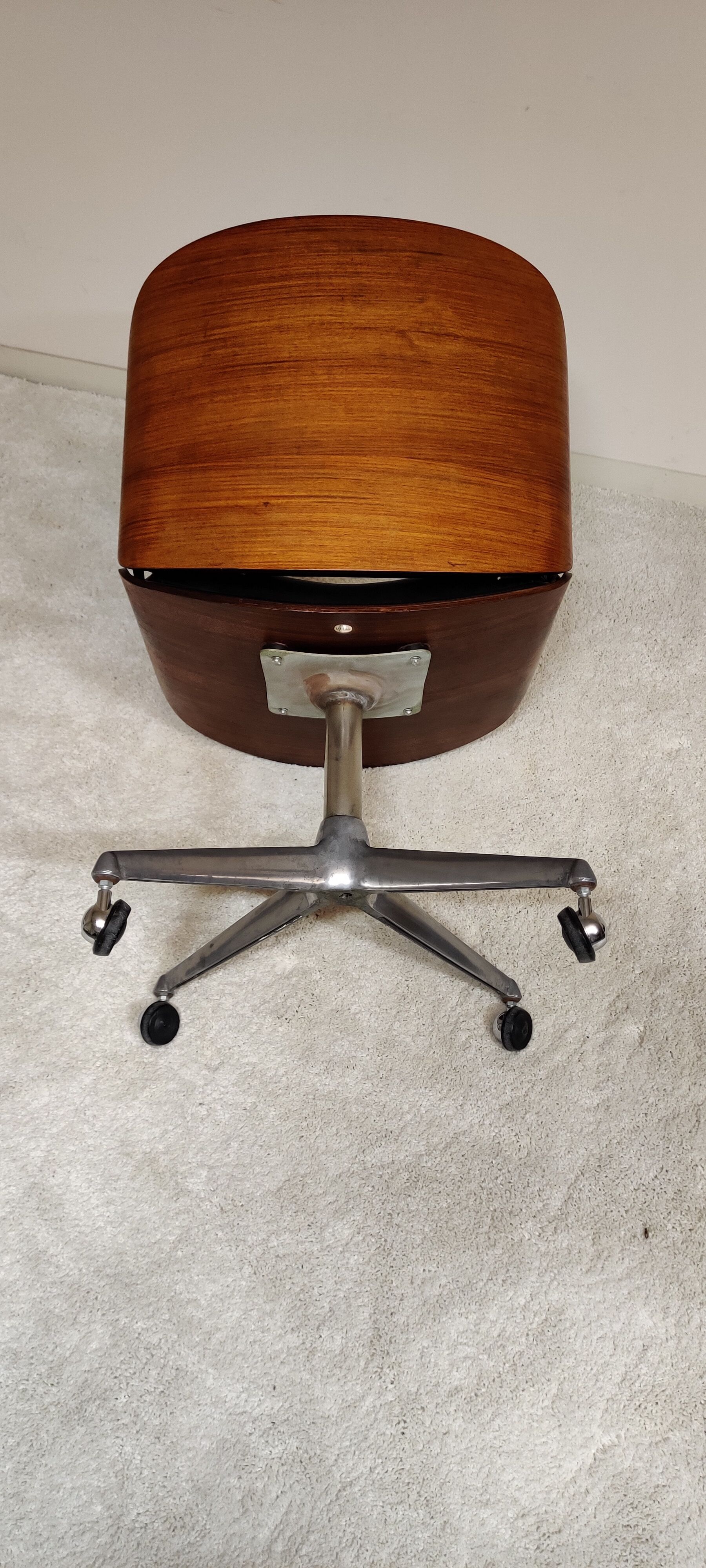 Black leather desk chair by Ico Parisi for MIM Roma