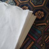 Lot of 12 embroidered table napkins.