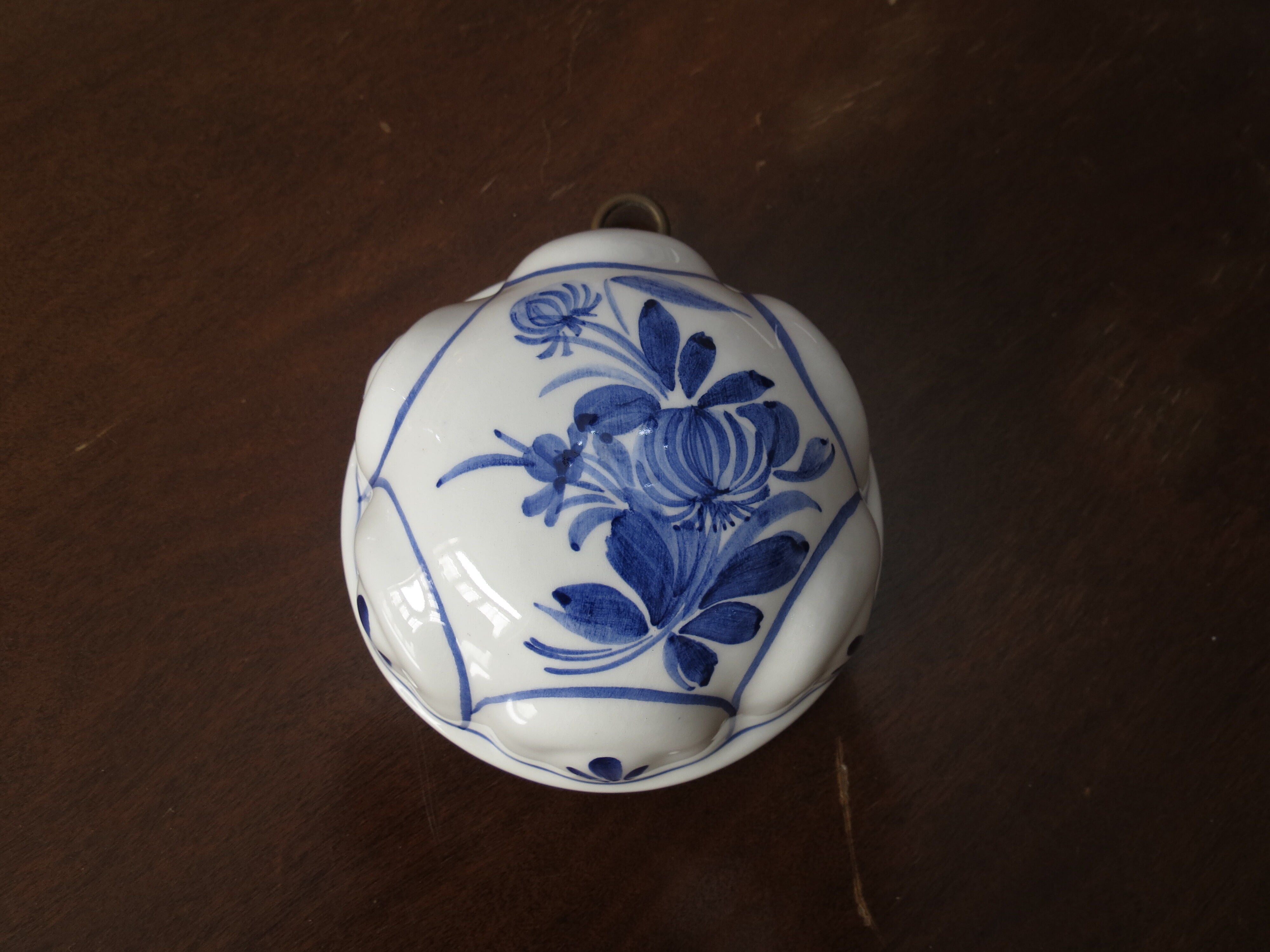 Set of decorative kitchen utensils