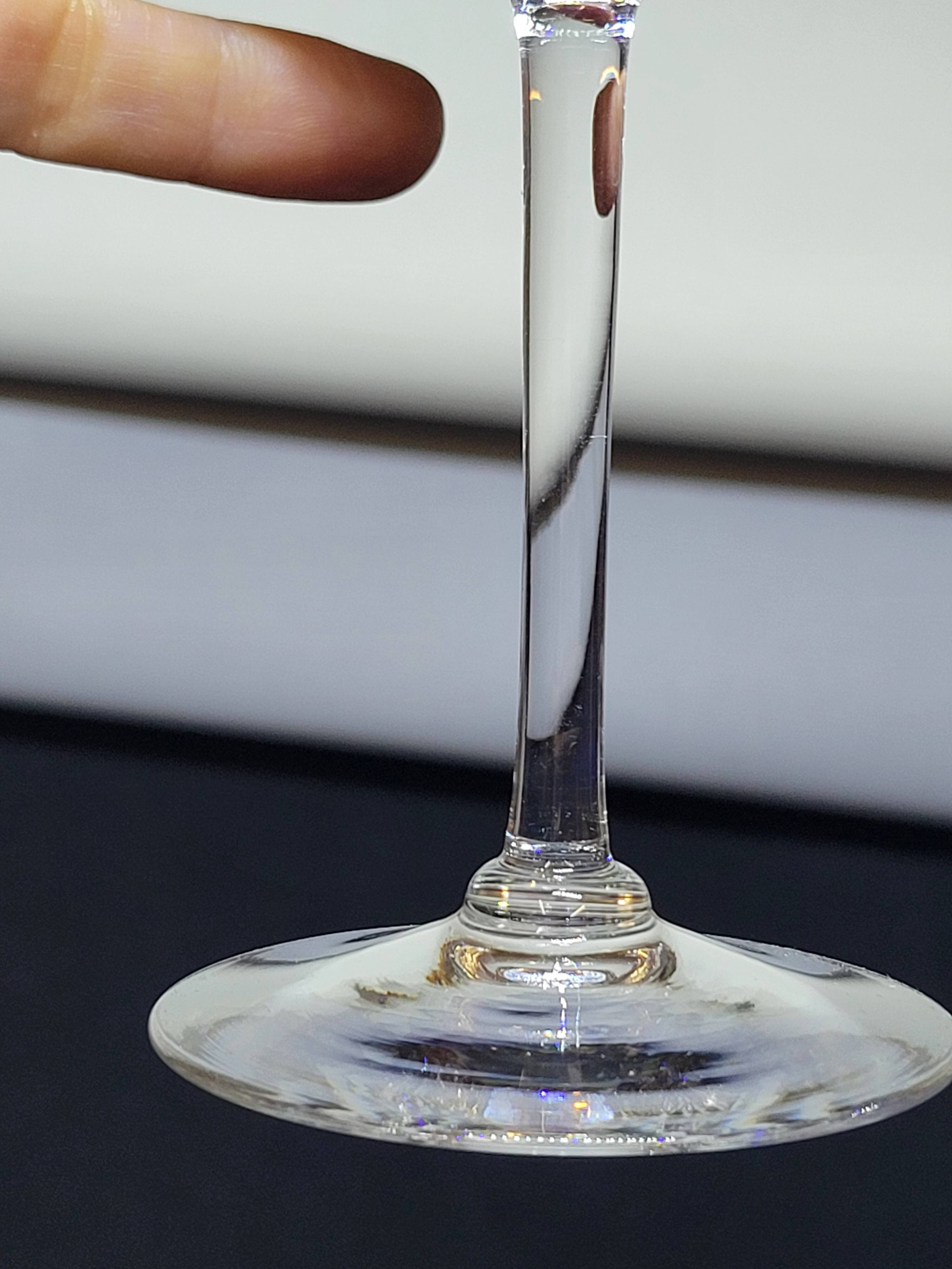 7 Baccarat Crystal Port or White Wine Glasses? / Saint Louis?