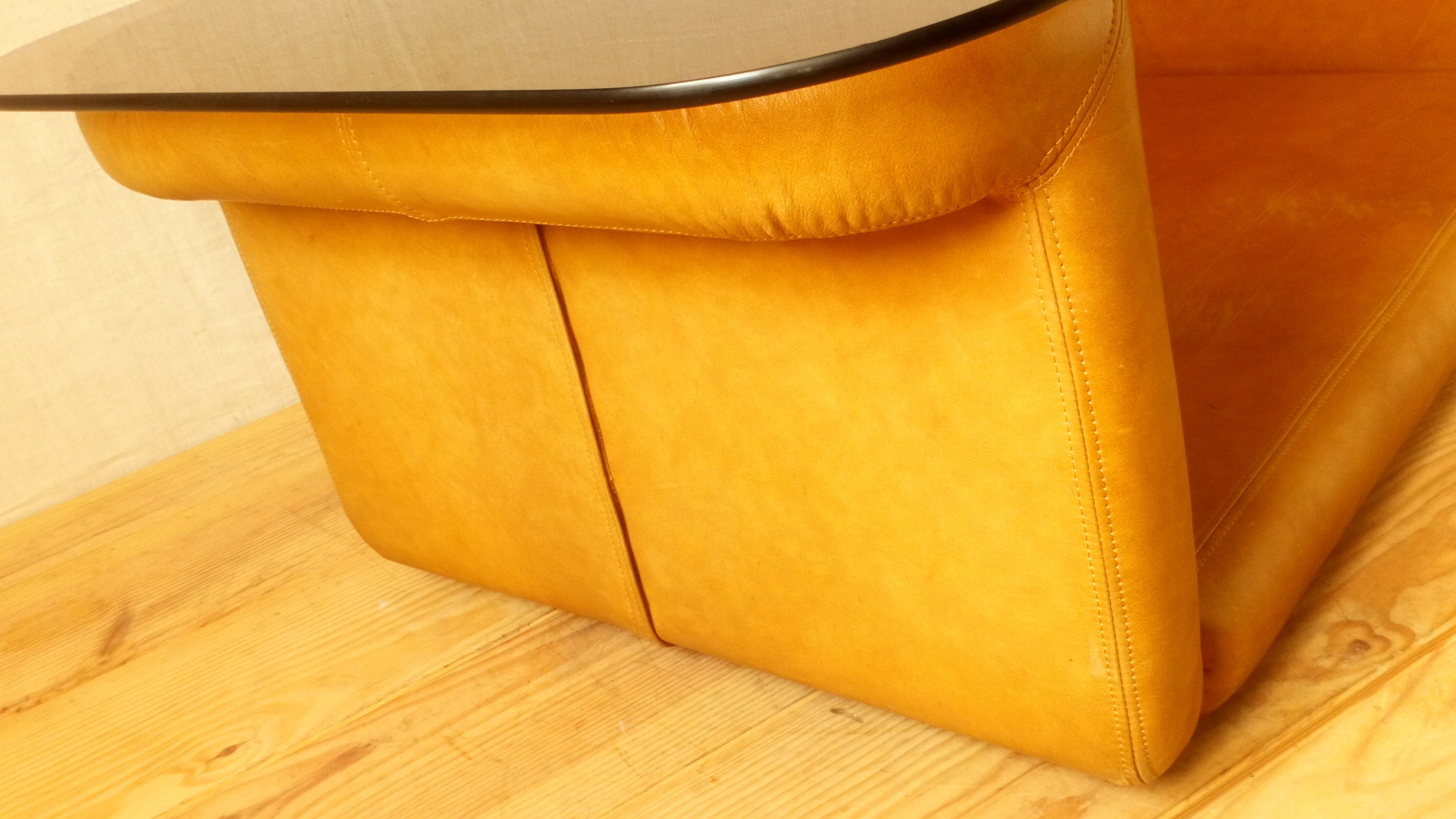 Coffee table in leather Roche Bobois years 70/80