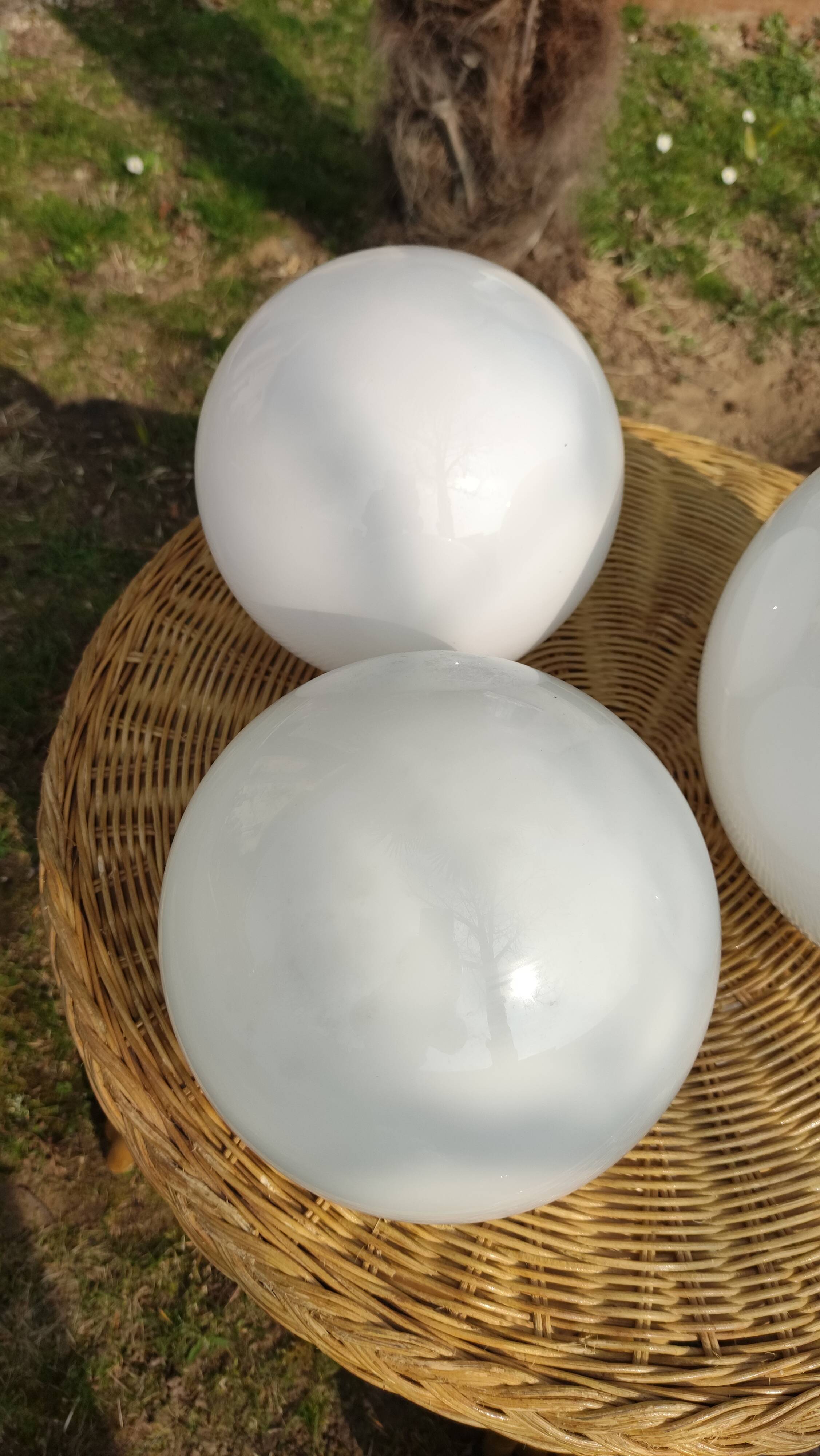 Art Deco globe in white opaline