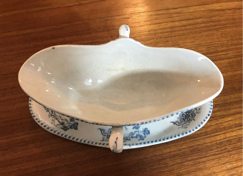 Pop-up Christmas 2022 - Saucière Lunéville in Iron Earth early twentieth