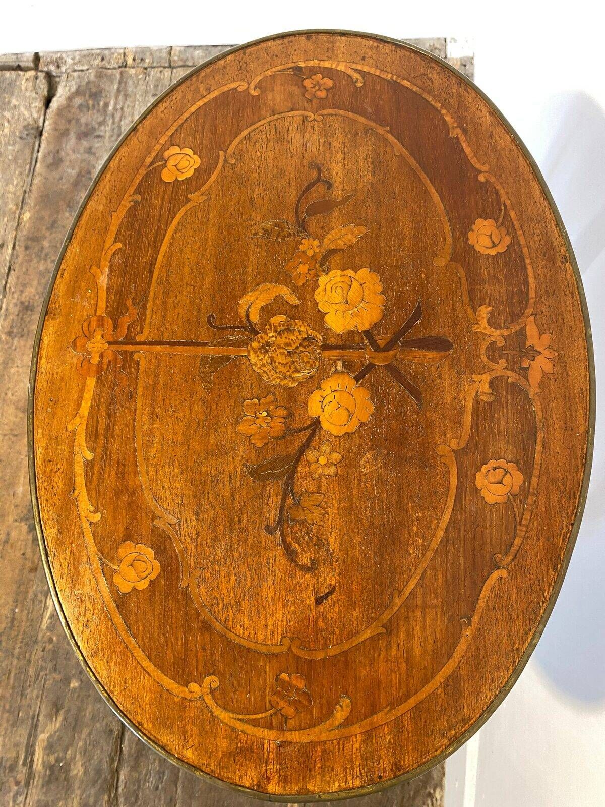 Louis XV side table in mahogany, marquetry and gilded bronze, circa 1900