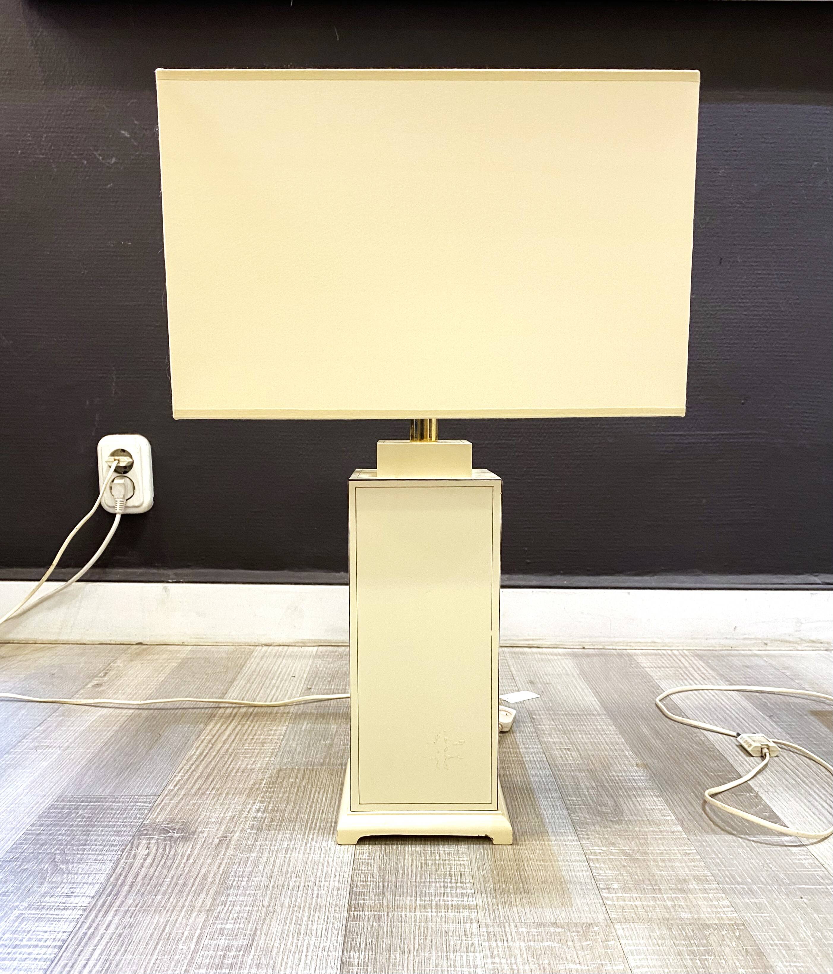 Pair of Wooden Living Room Table Lamps