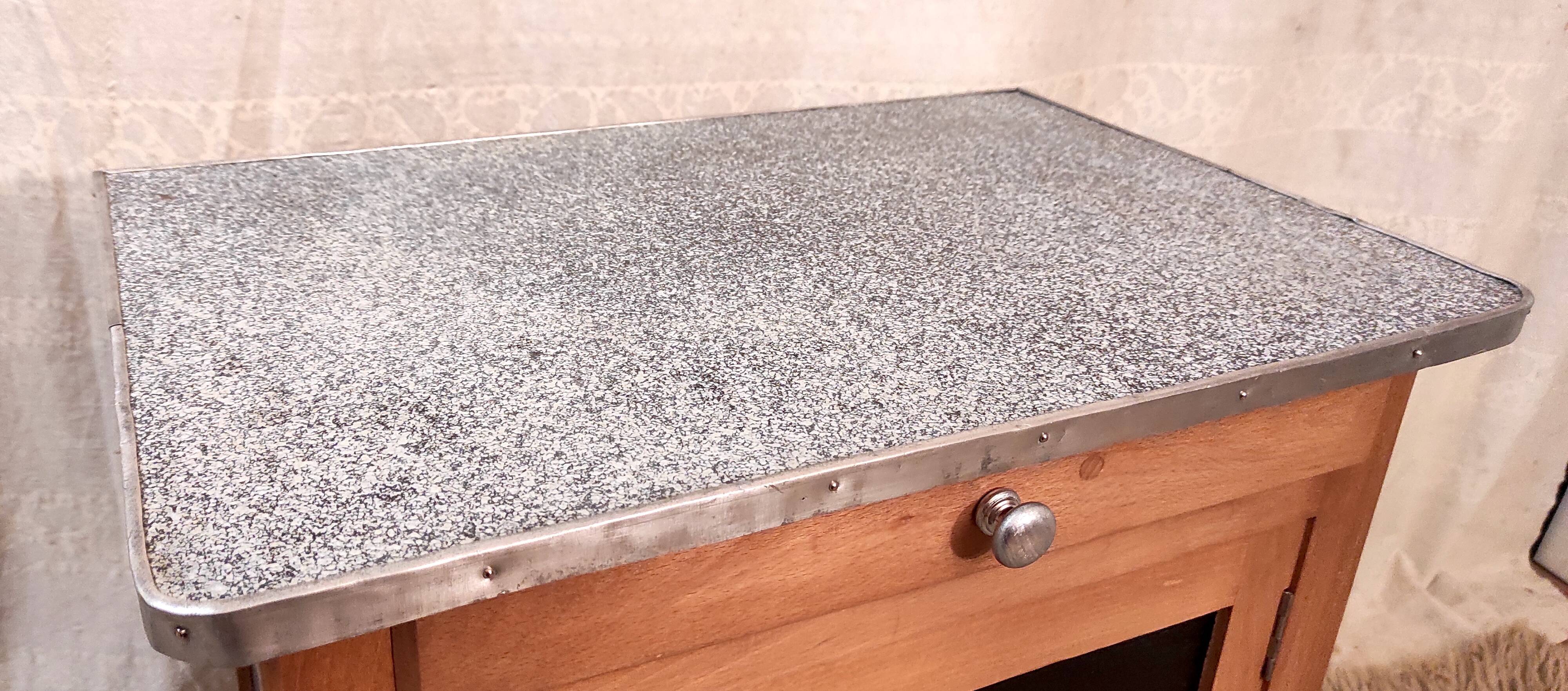 Parisian buffet in solid wood and enamelled sheet metal - mid 20th century.