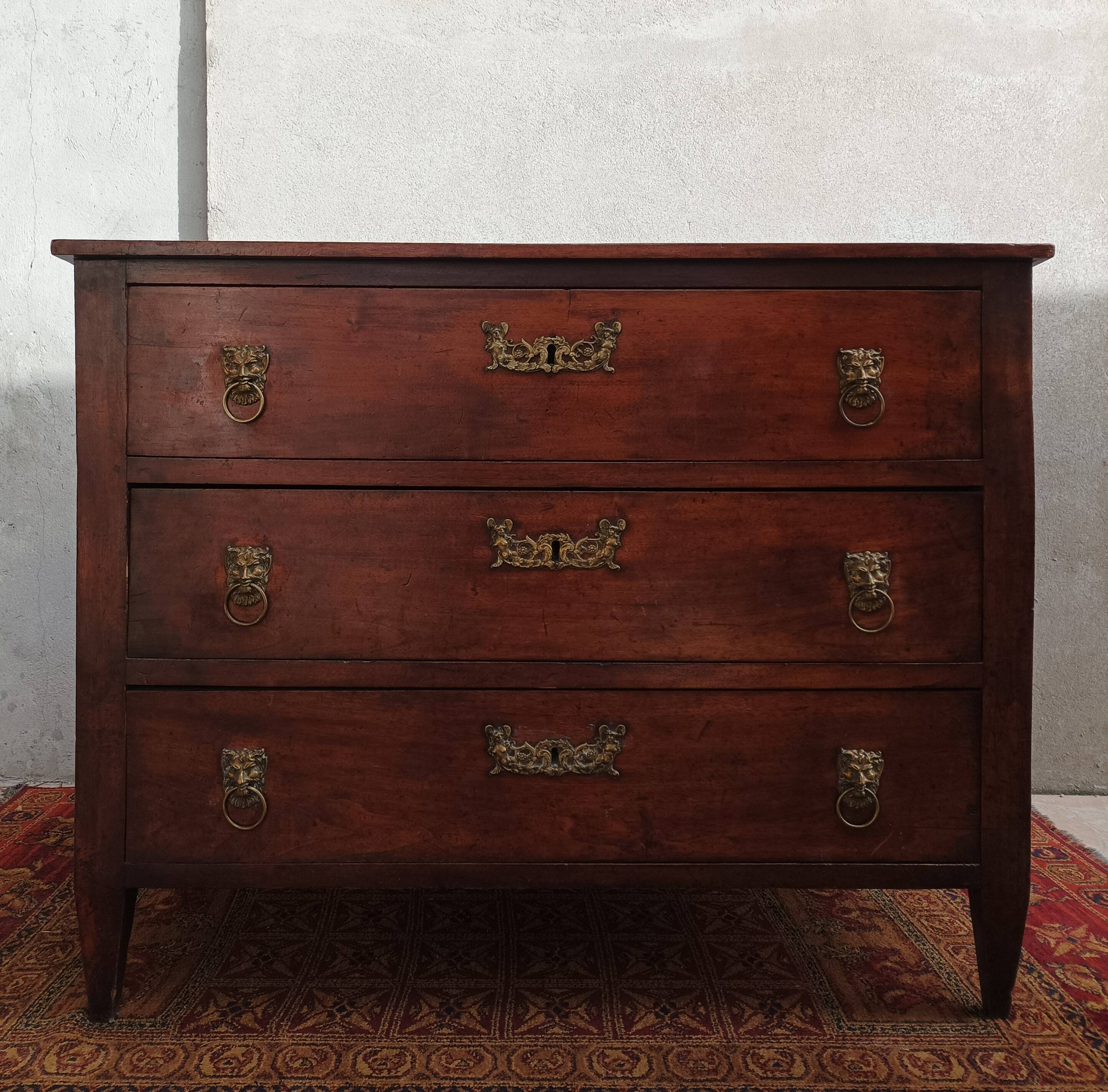 Louis XVI chest of drawers in walnut 18th