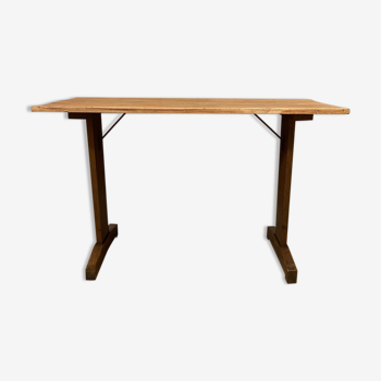 Bistro table of the 40s in oak