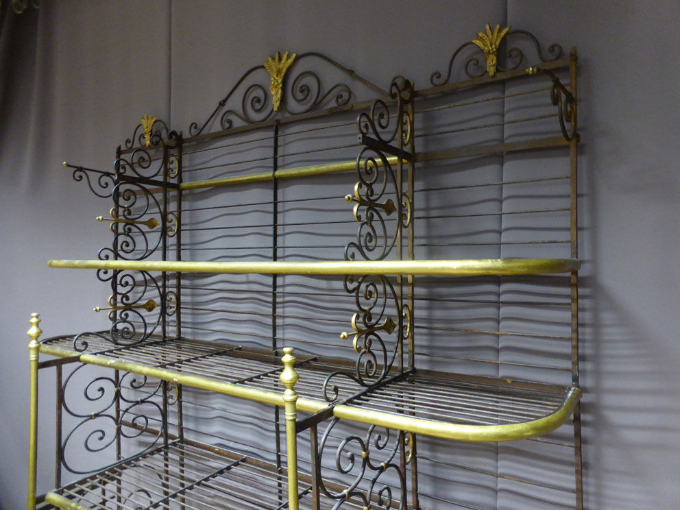 Belle ancienne étagère de boulangerie française de Bellevue