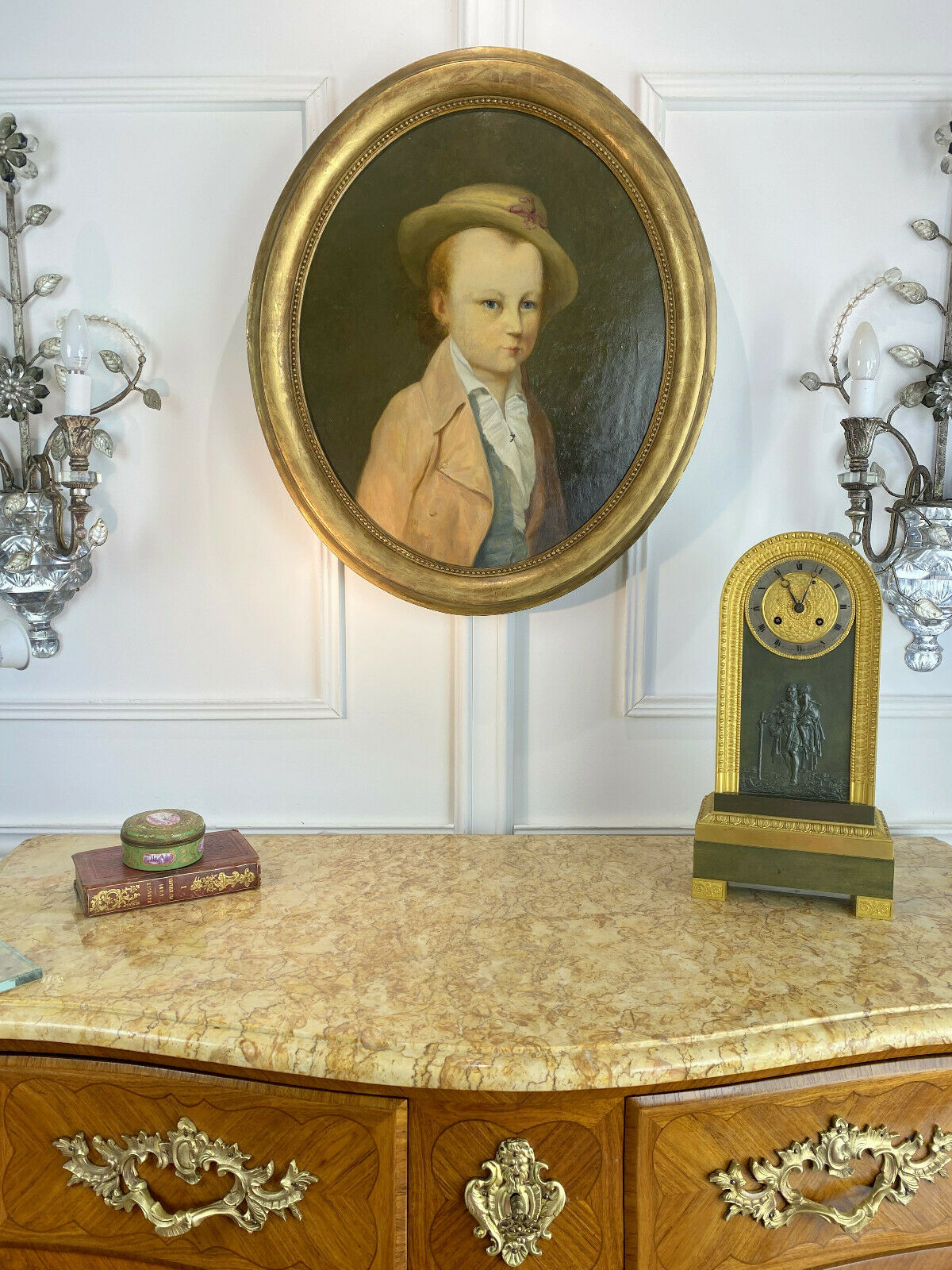 Oil on canvas oval late eighteenth portrait from château de Brialy