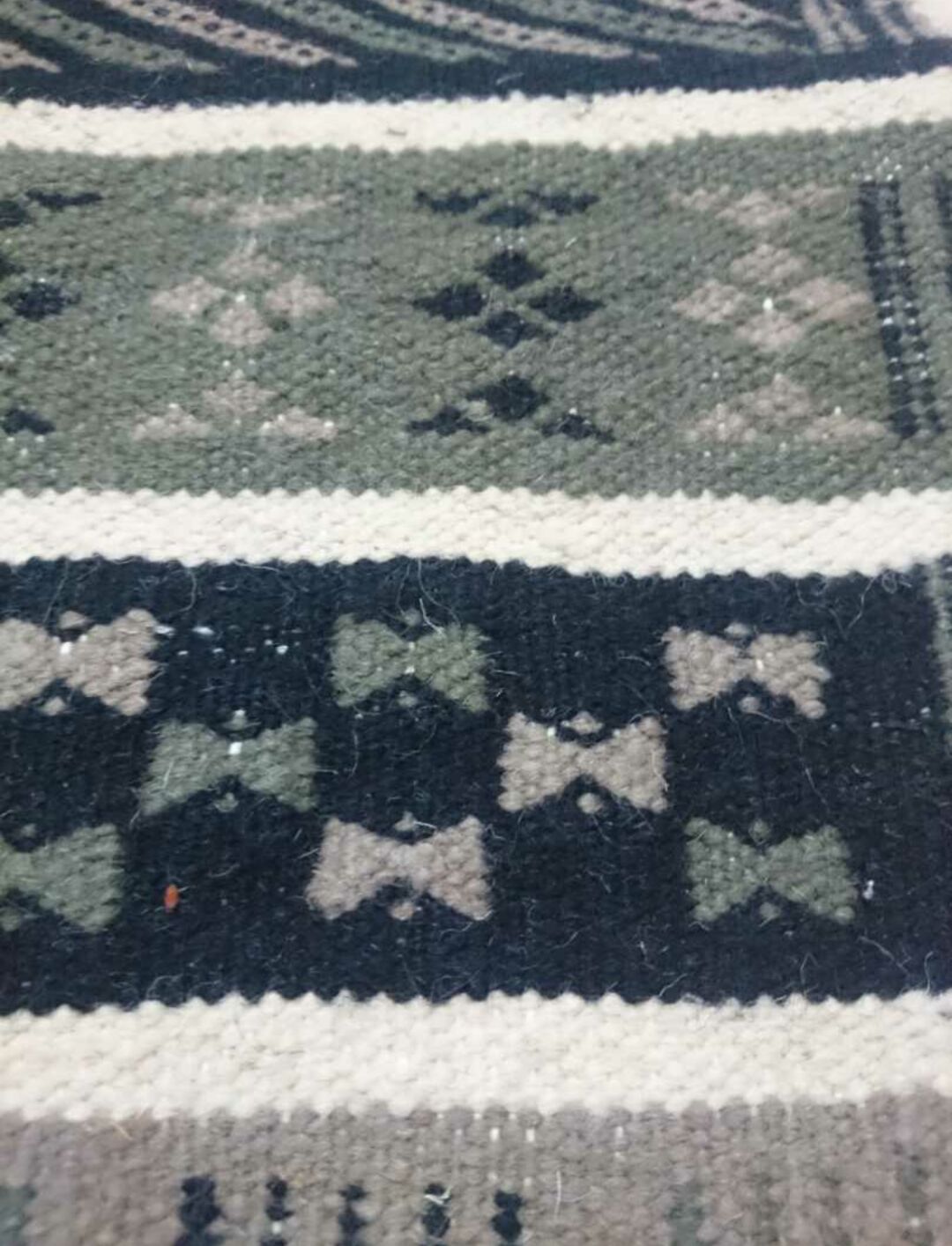 Berber carpet grey white and black 149 x 76 cm