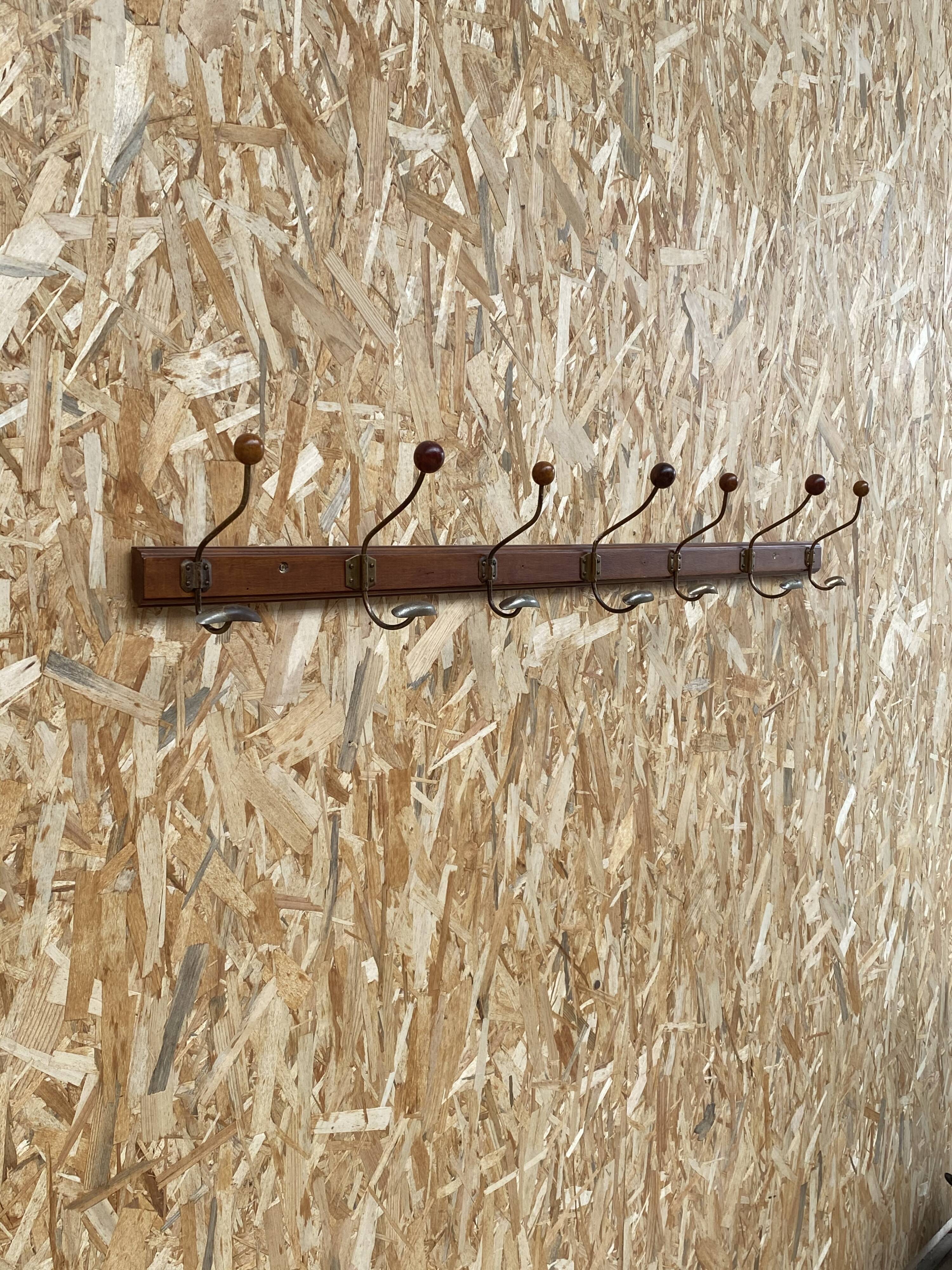 Old patère