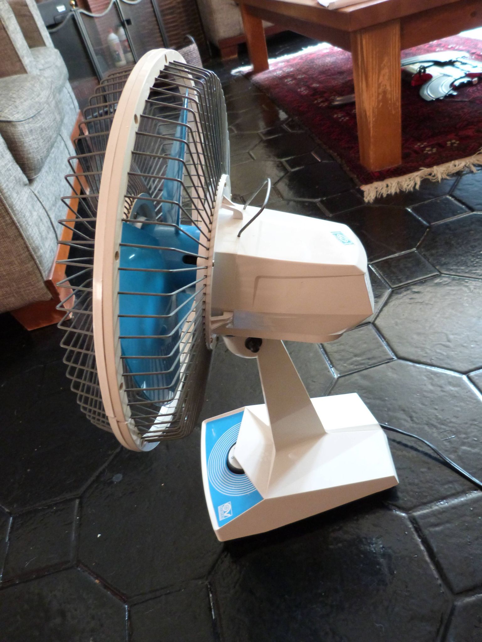 Oscillating fan vortice vintage  blue and white 1970s