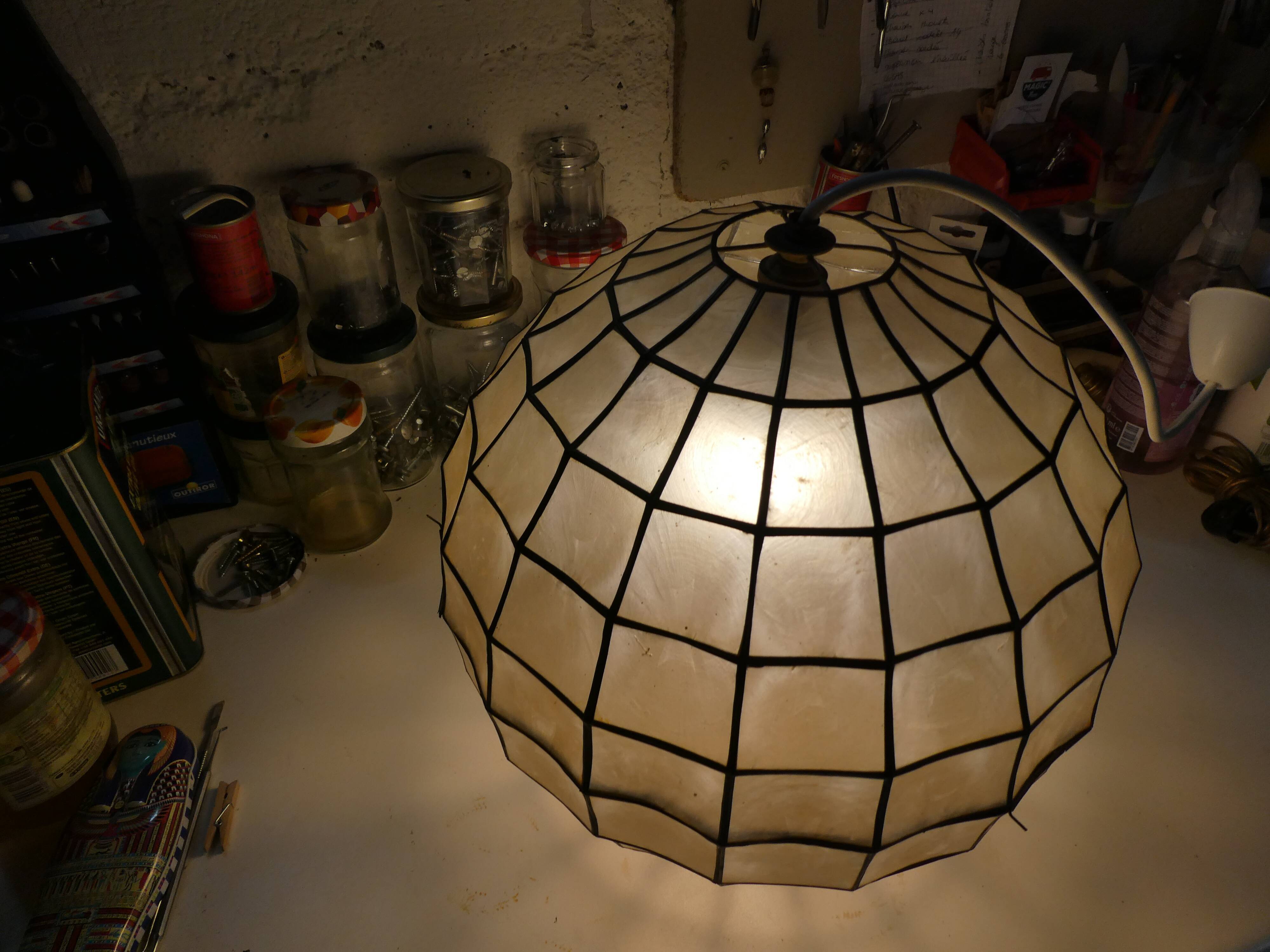 Suspension boule à facettes en nacre et laiton vintage xxl
