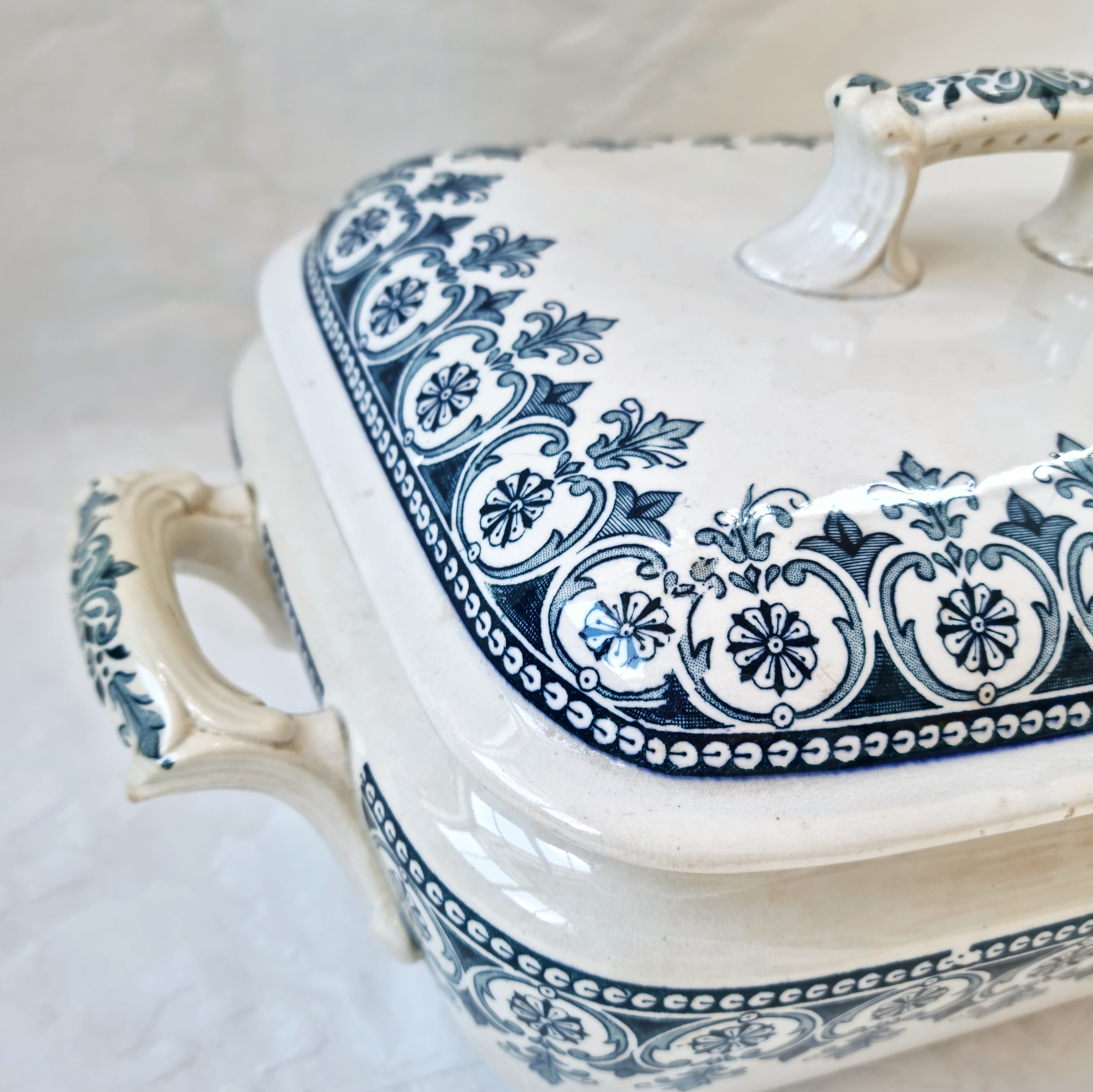 Rectangular iron earth soup kitchen Badonviller