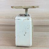 Stube metal scale