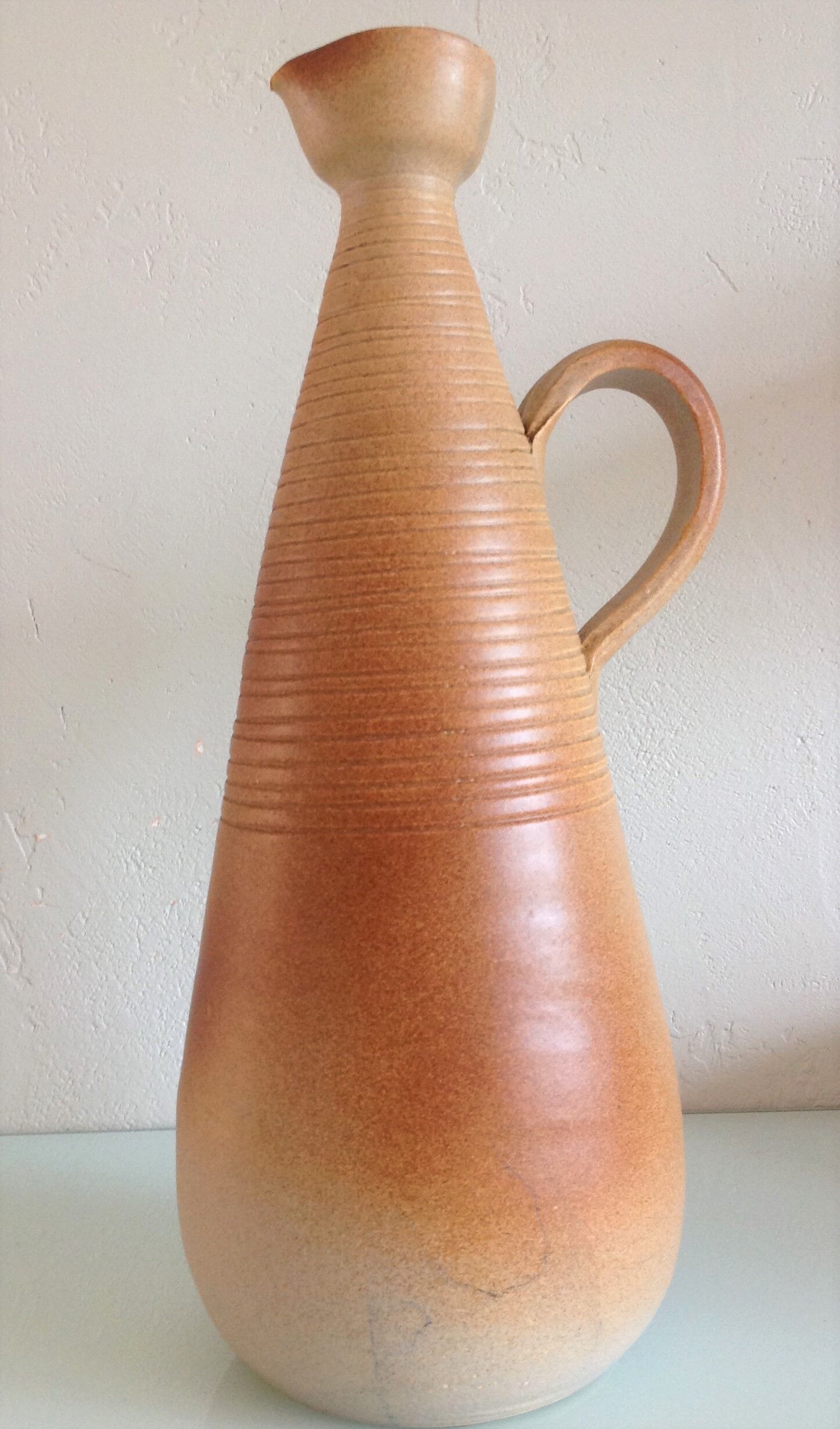 Conical soliflore vase in beige / vintage ceramic 60s-70s