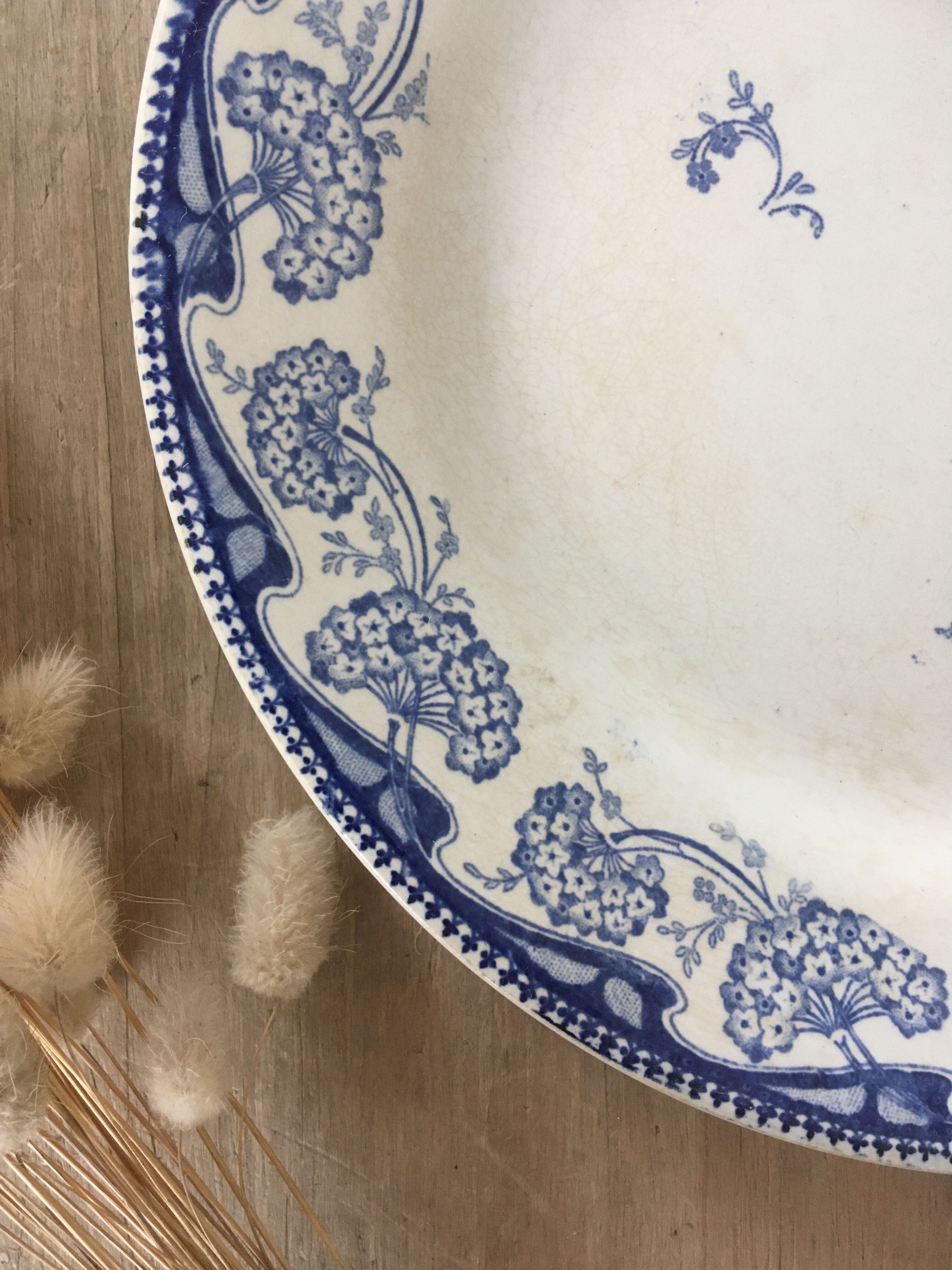 Pair of flat plates iron earth