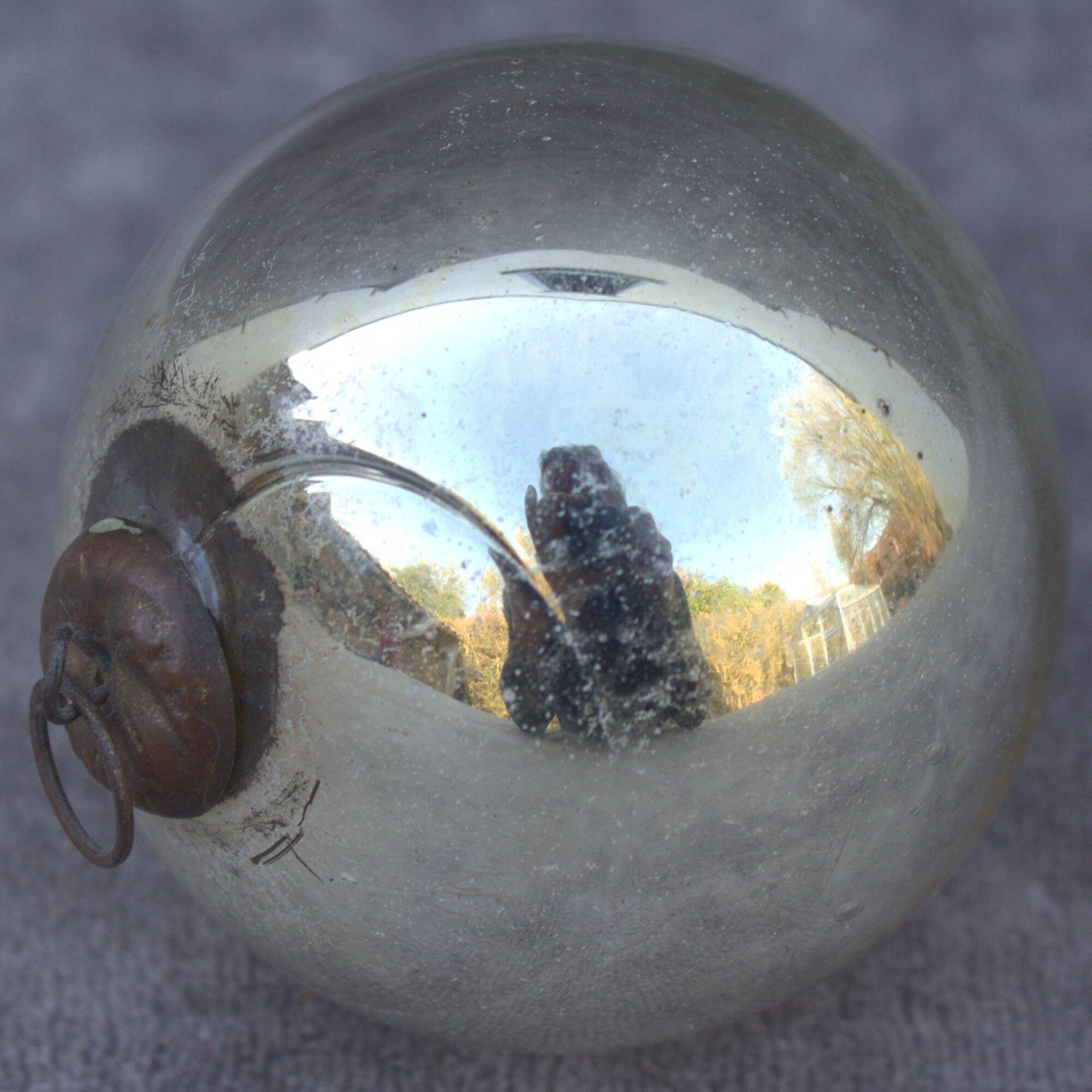 Boule de sorcière antique 7 cm 1800s couleur argent