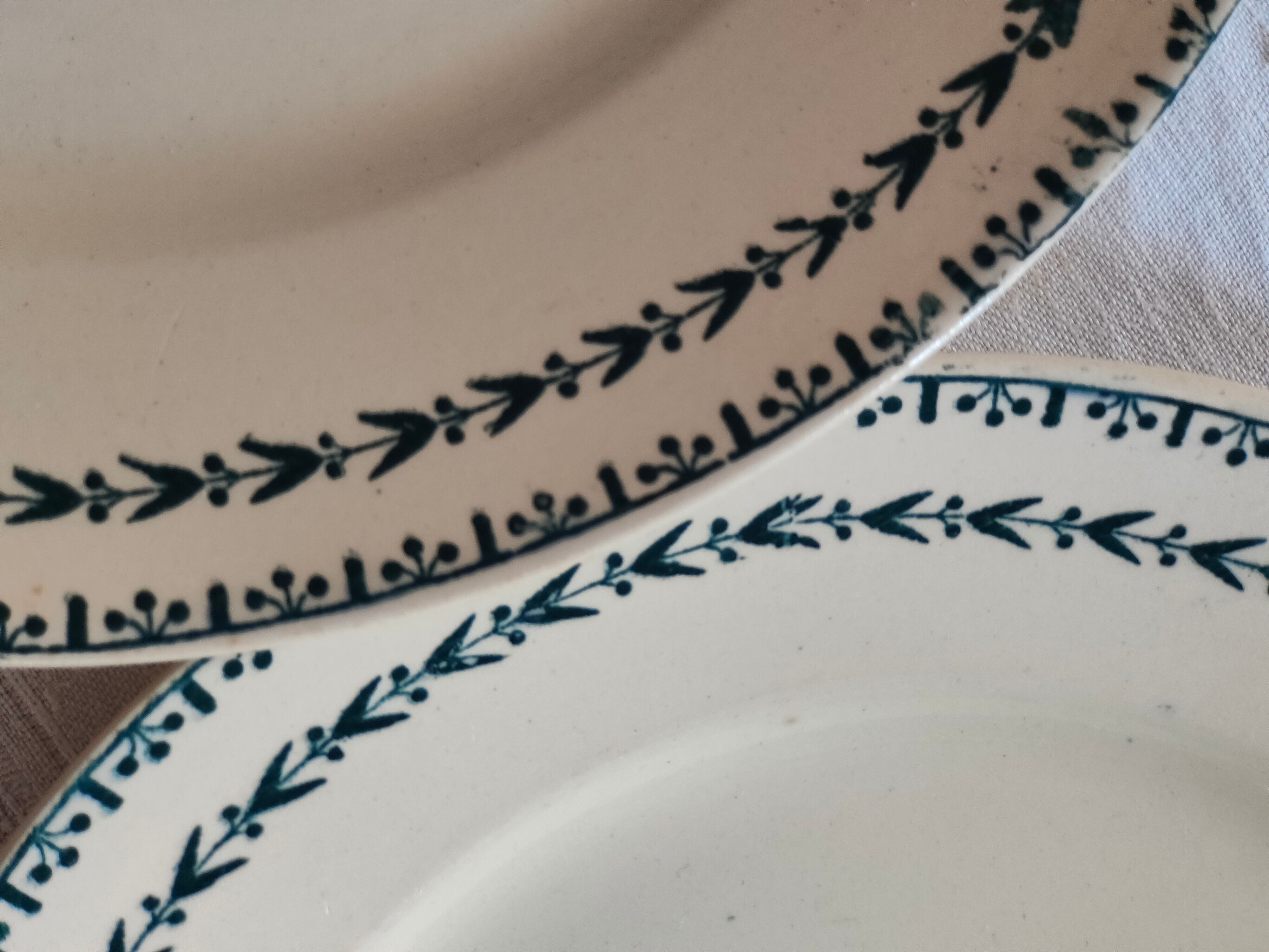 Dessert plate in Terre de Fer U & Cie Sarreguemines model Carlos