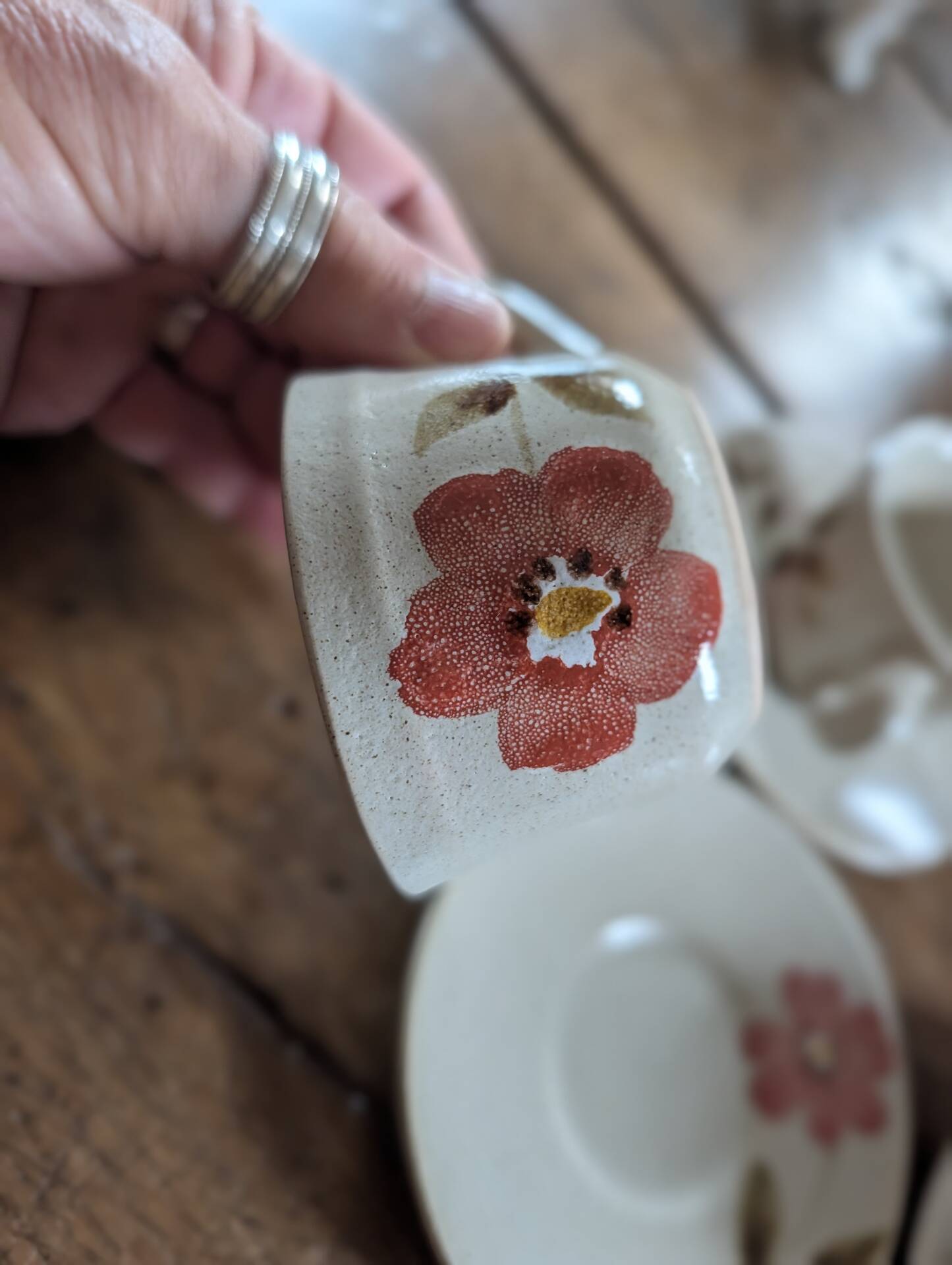 Saint-Amand Camelia – 6 hand-painted cups and saucers – 1950s/1960s