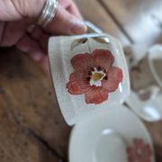 Saint-Amand Camelia – 6 hand-painted cups and saucers – 1950s/1960s