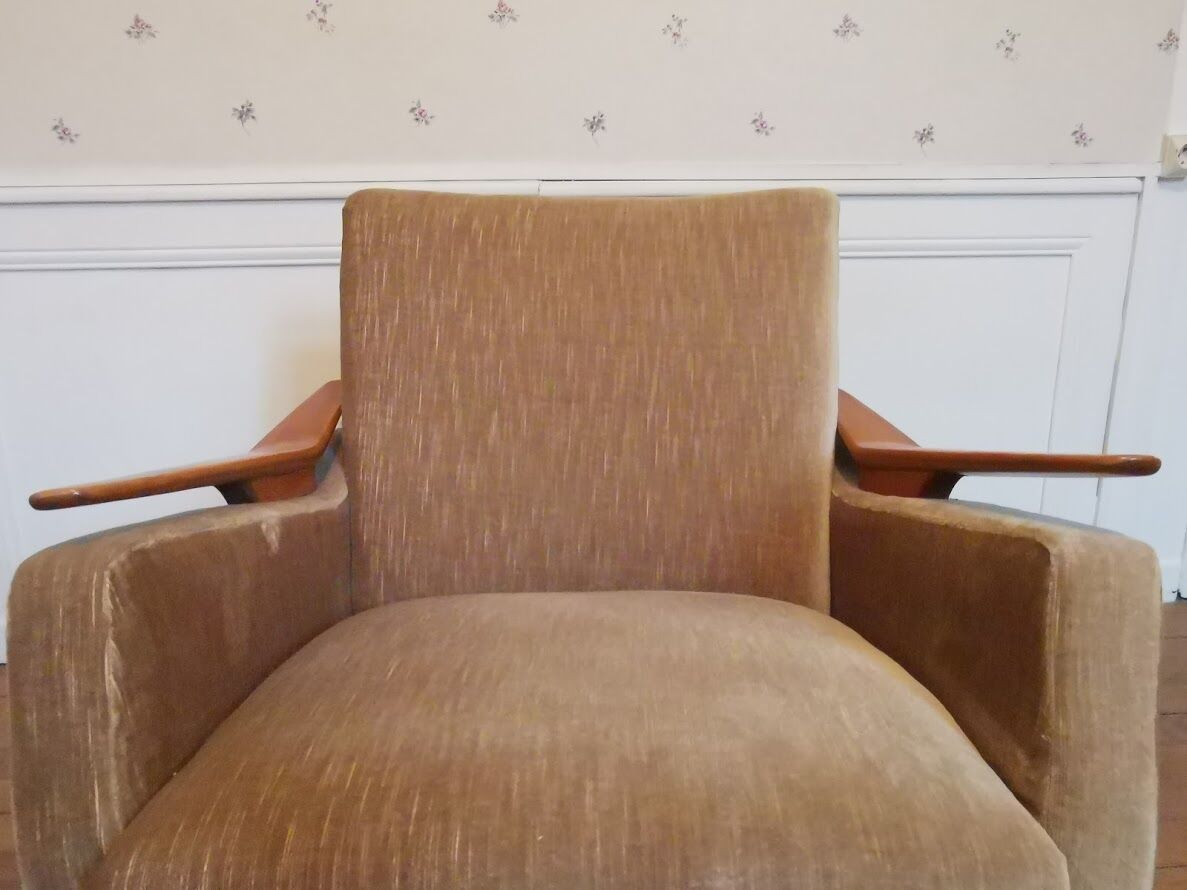 1/2 Scandinavian club chair green velvet water