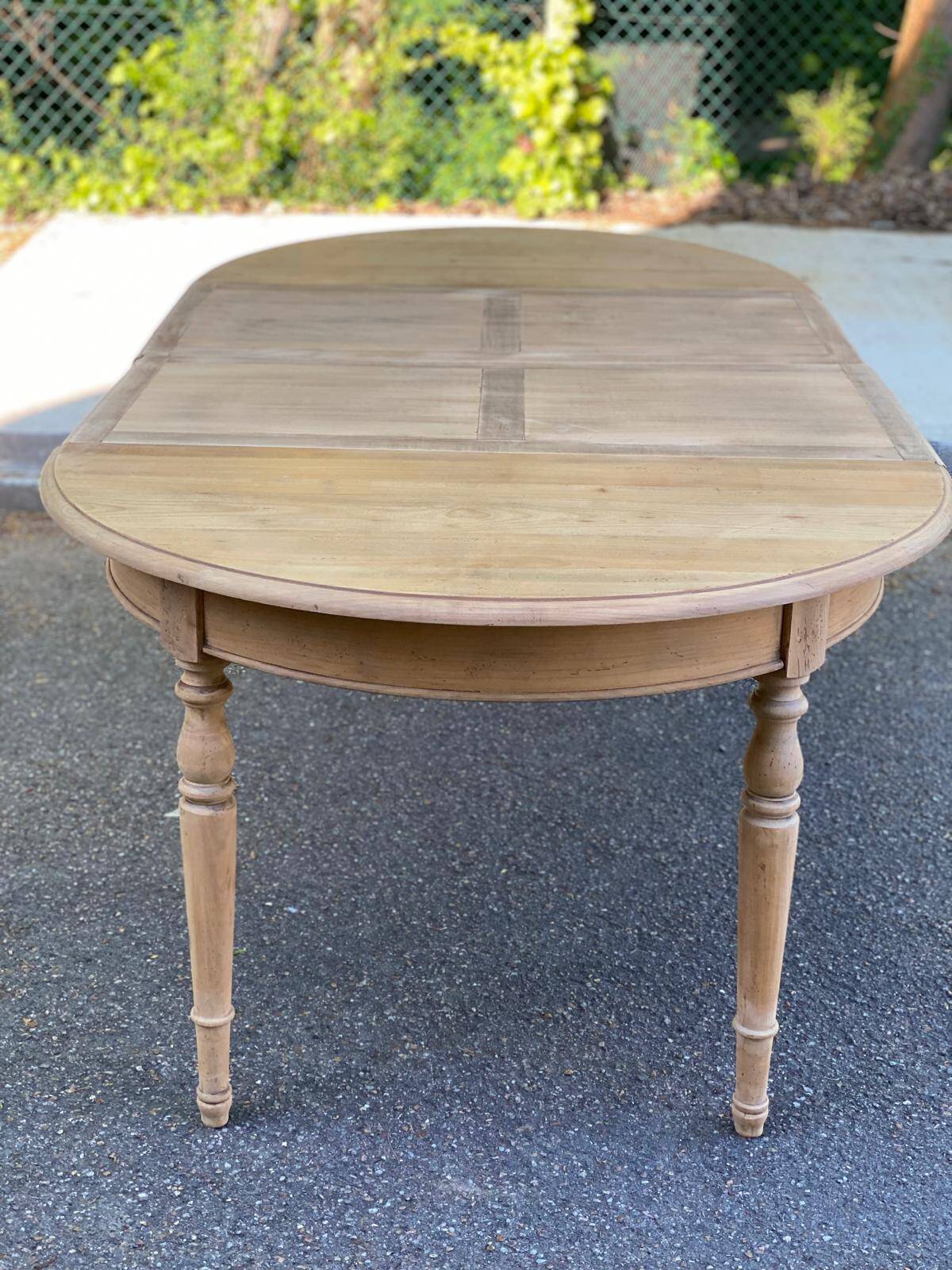 Louis Philippe 19th century extendable round table renovated in solid oak 200cm