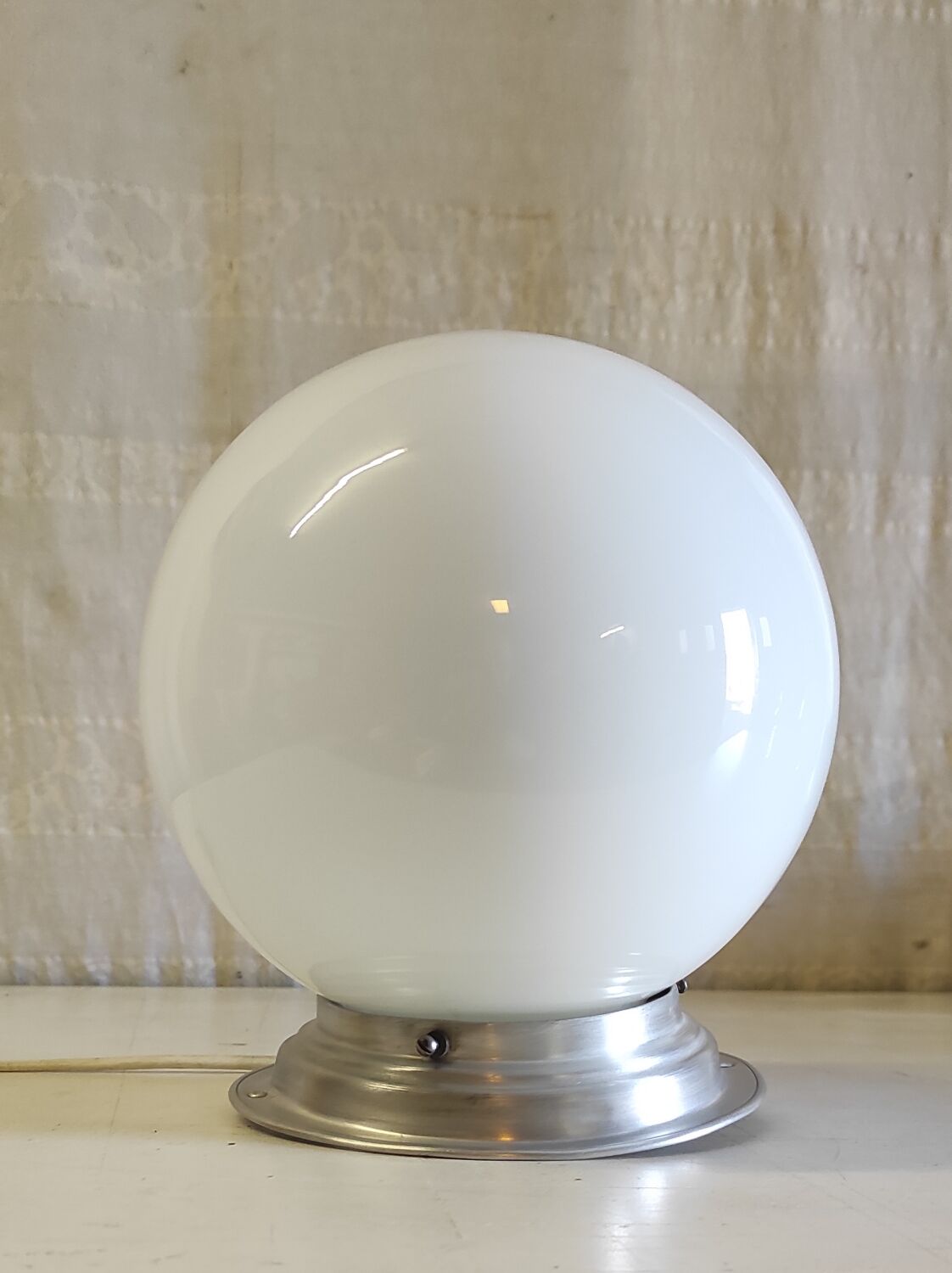 Ceiling light or table lamp with opaline globe, diameter 20cm - mid-20th century.