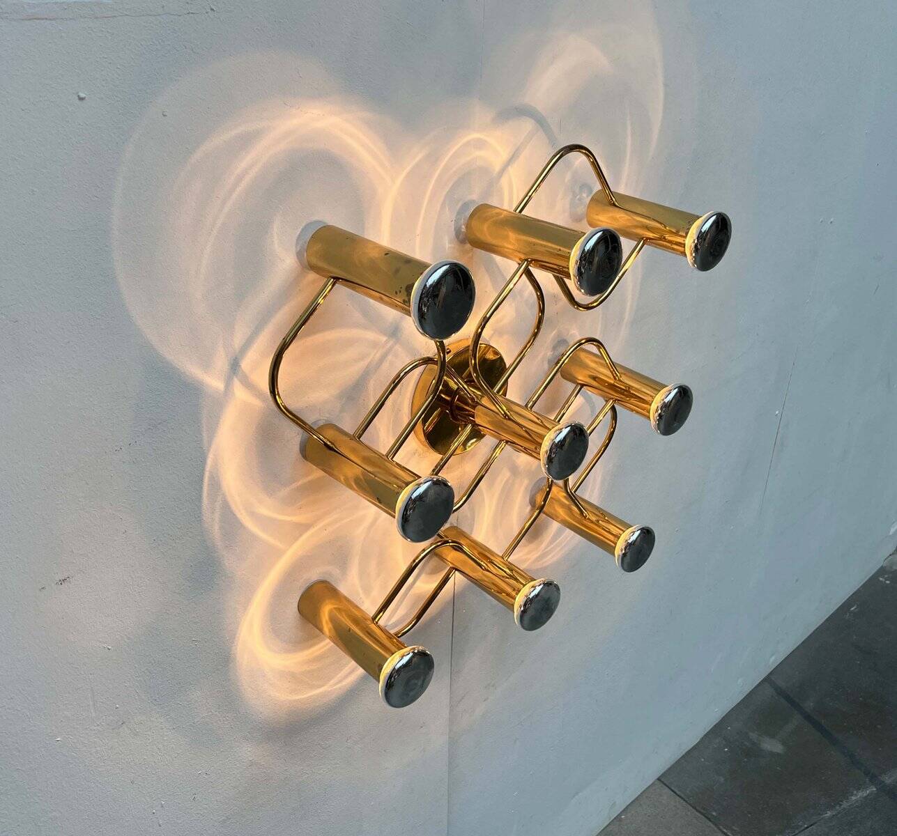 Vintage German wall lamp Hollywood Regency by Gaetano Sciolari for Leola, 1970s.