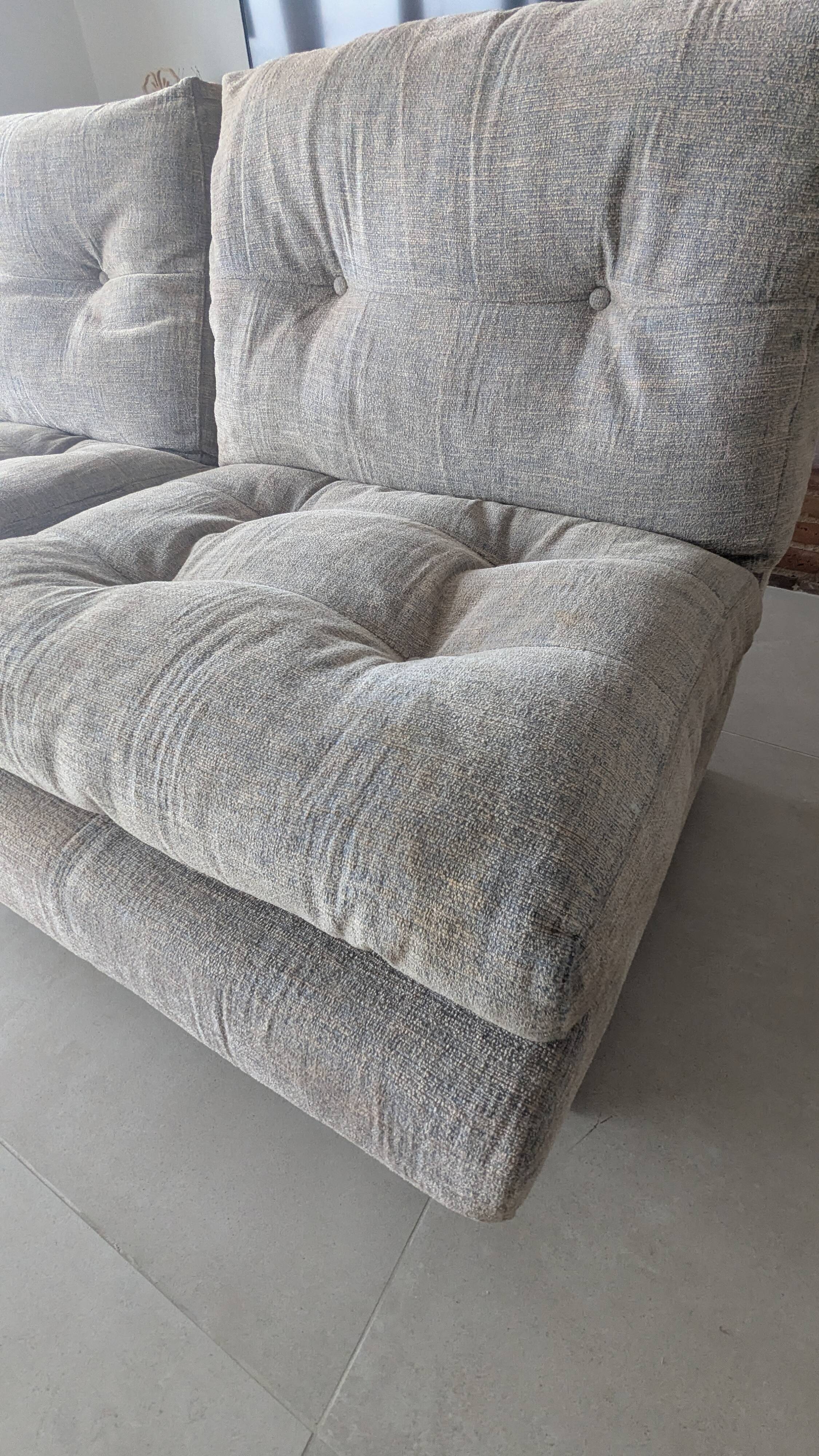 Italian canapé model 895 attributed to Paolo Caliari, 1970s.