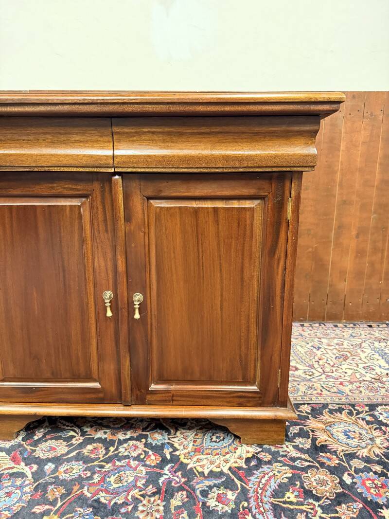 Classic English Sideboard Office Cabinet
