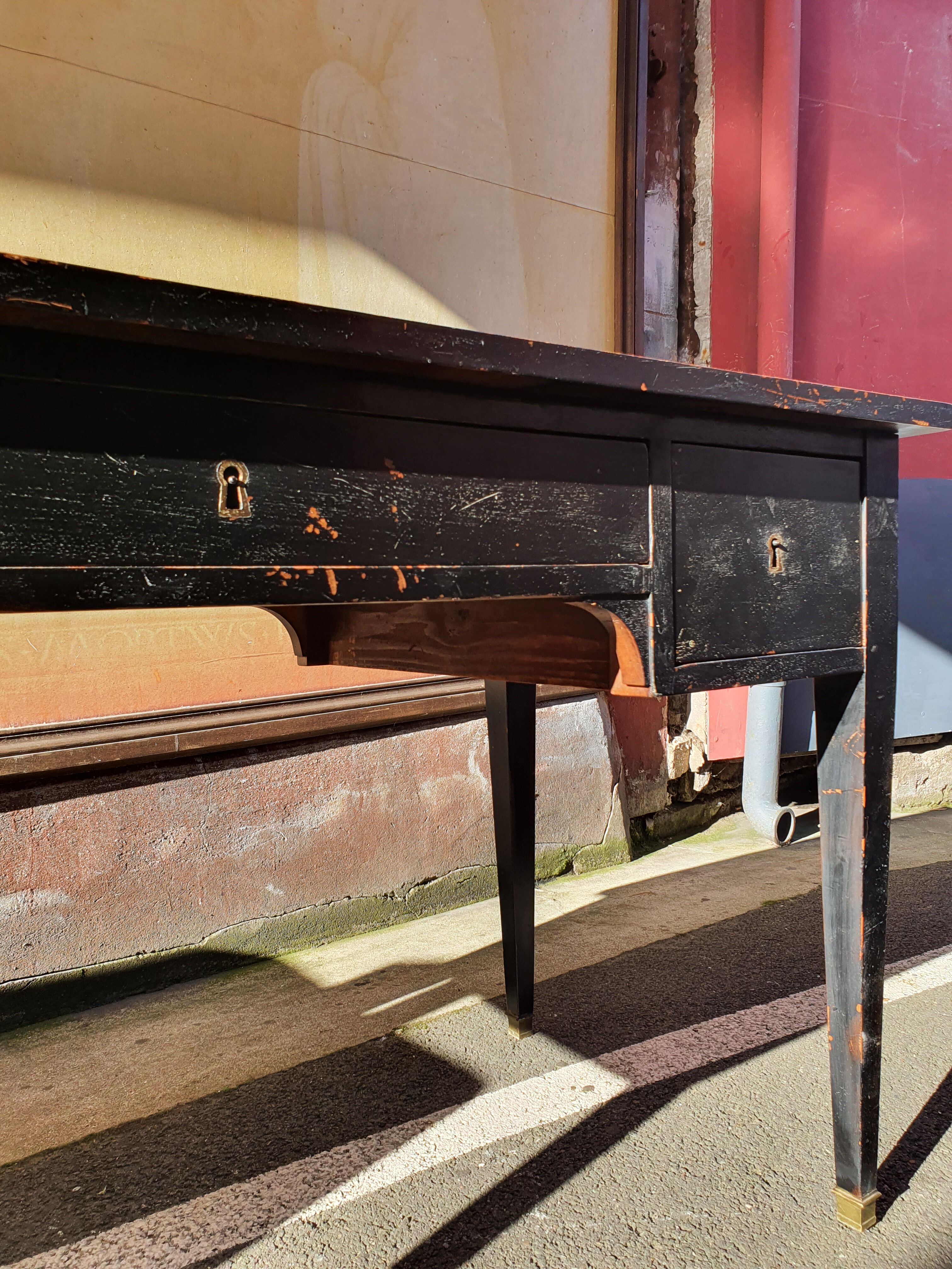 Bureau style Louis XVI - patiné noir - 19ème