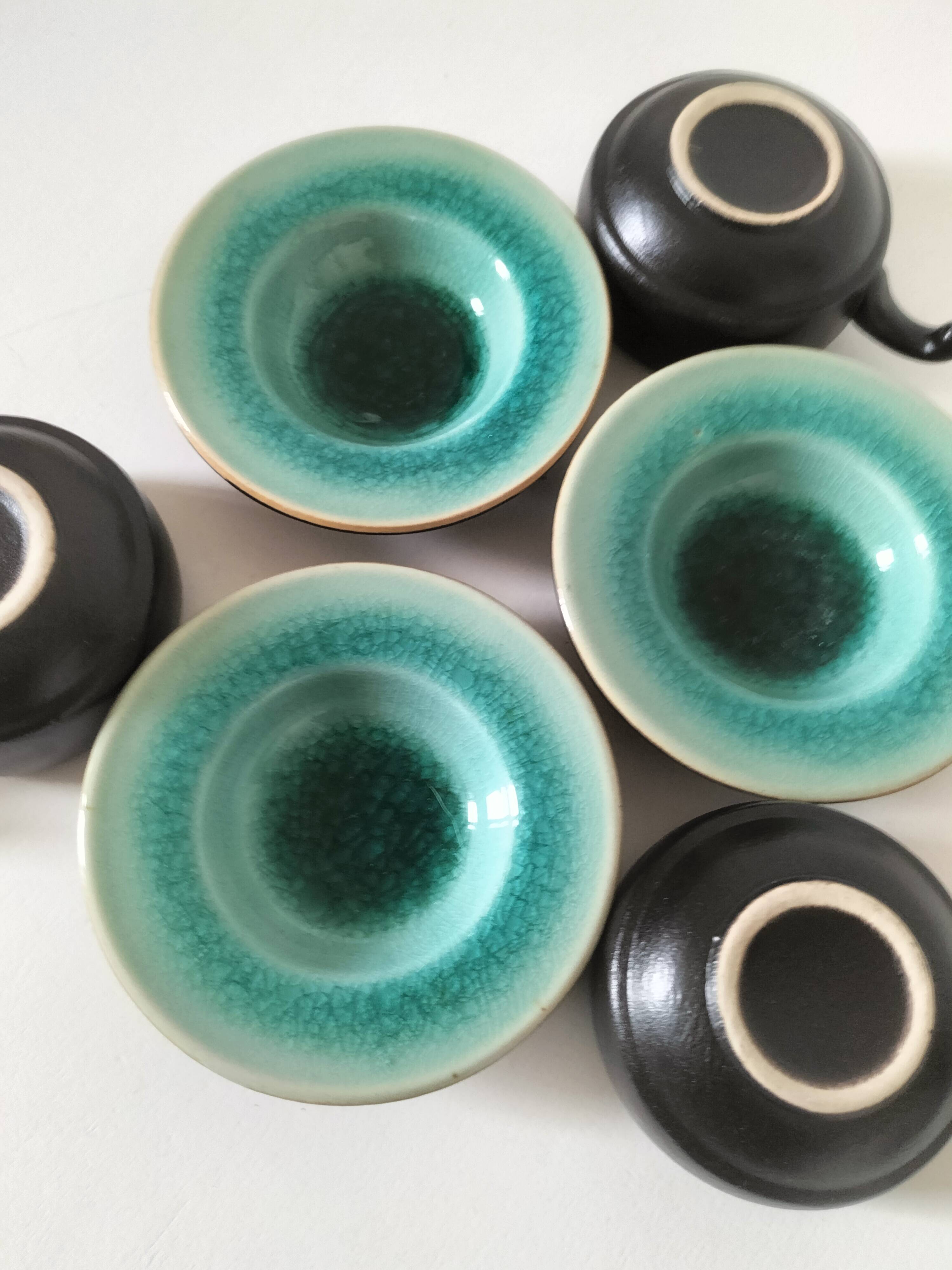 Set of three ceramic cups and saucers – crackled turquoise glaze