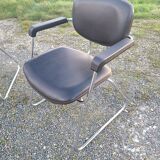 Pair of Unimob Lingua 97 armchairs