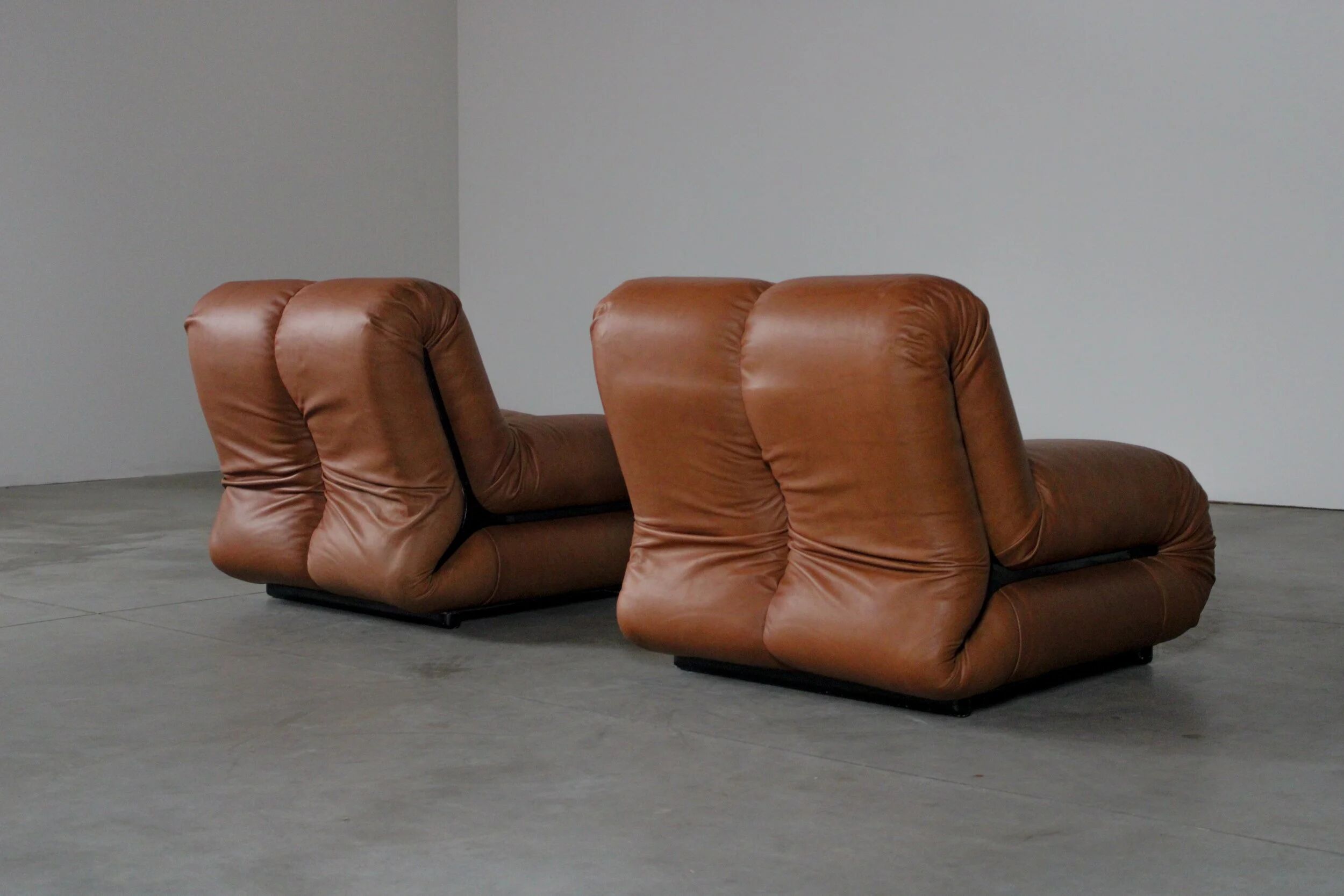 Pagru lounge chairs by Claudio Vagnoni for 1p - Italy 1970s