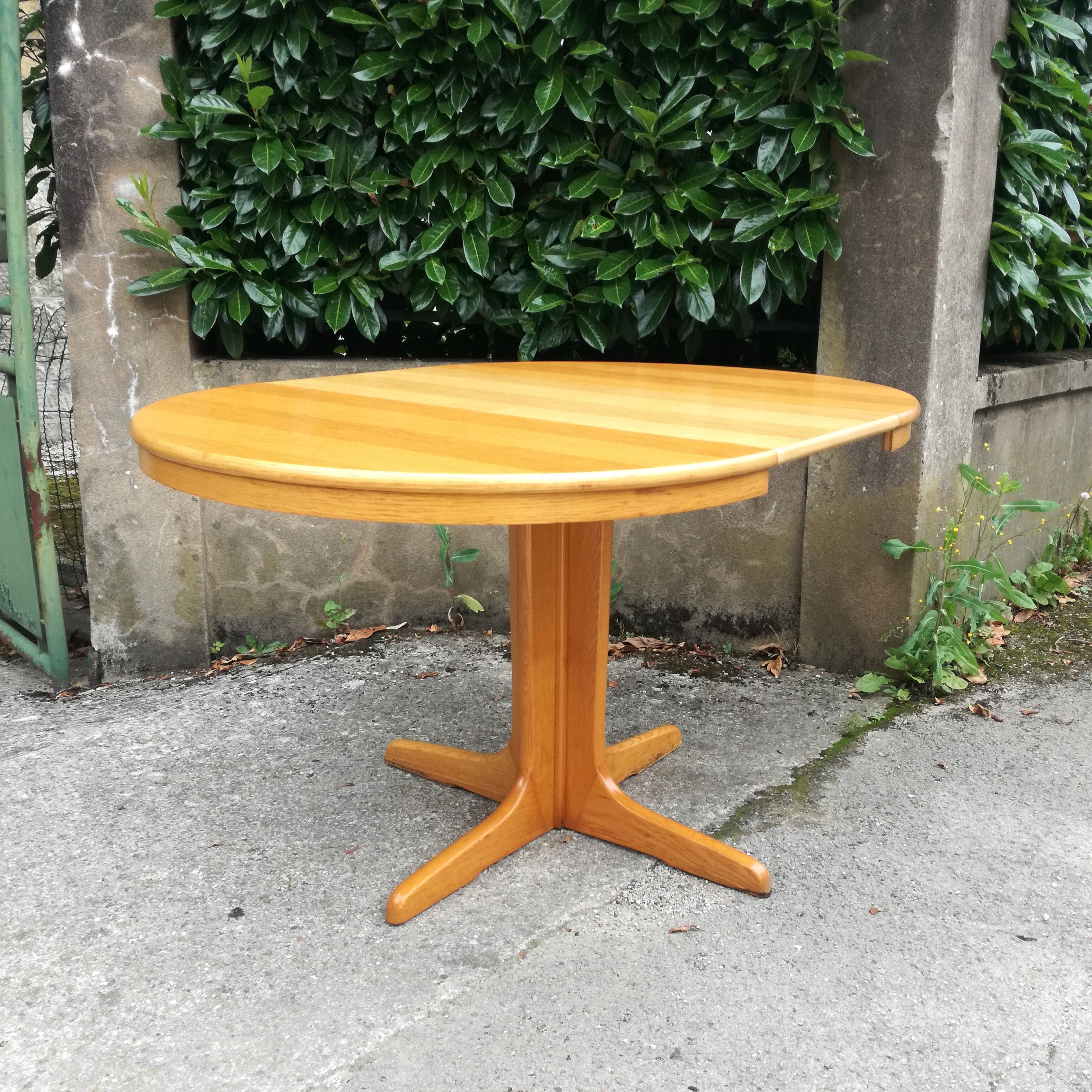 Expandable round table Ø94