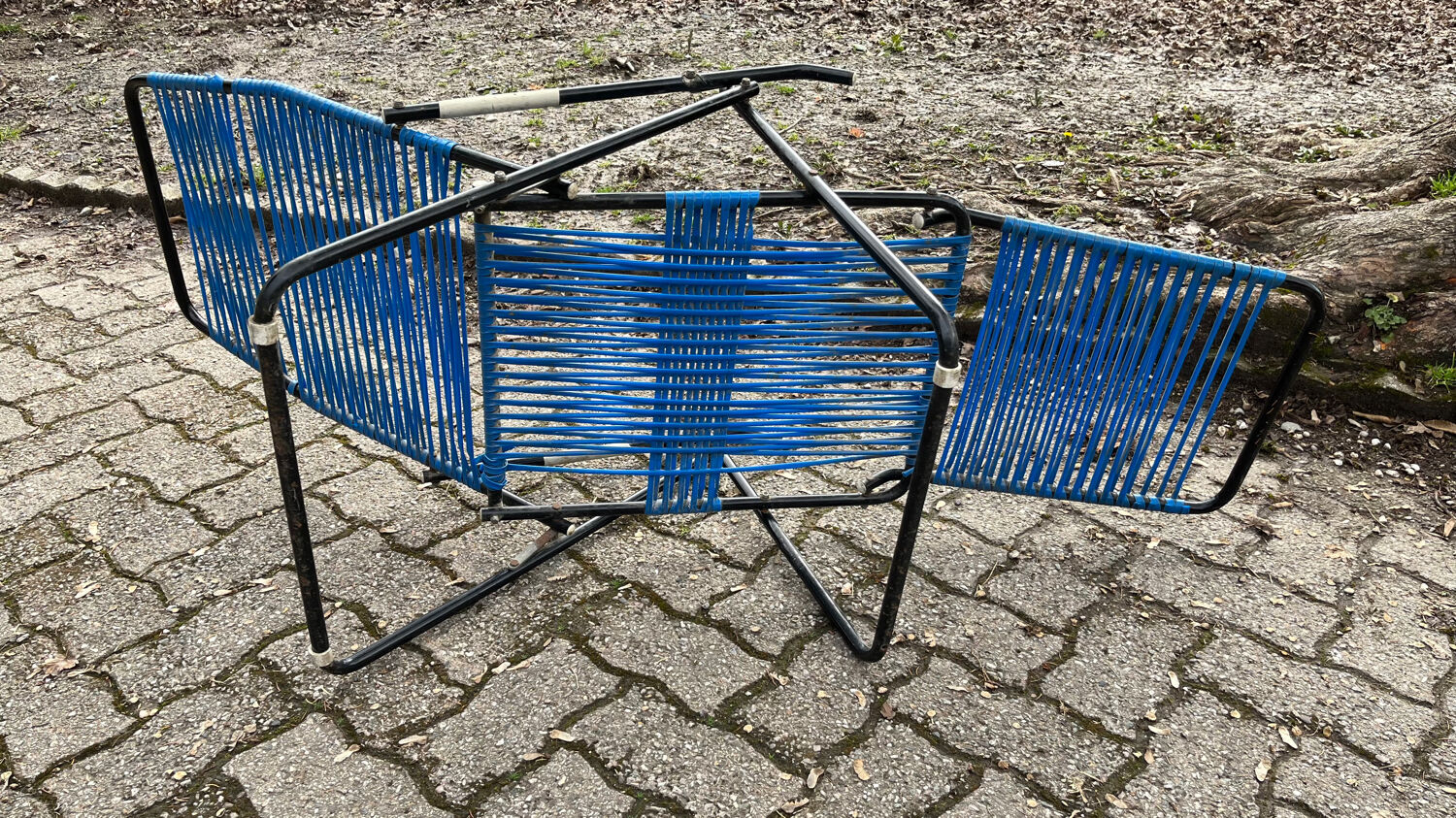 Vintage spaghetti chaise longue