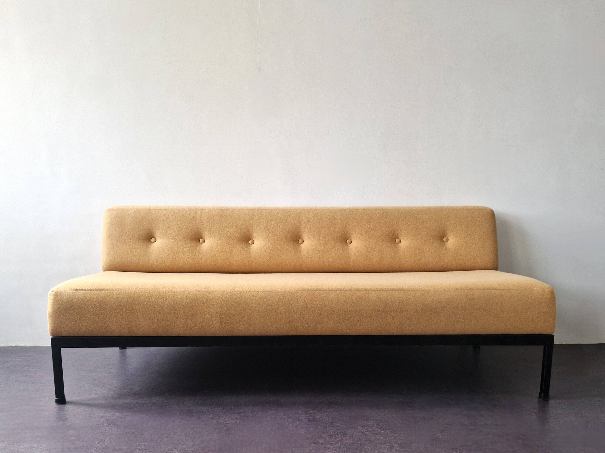 070-series 2,5-seater sofa by Kho Liang Ie for Artifort, The Netherlands 1964
