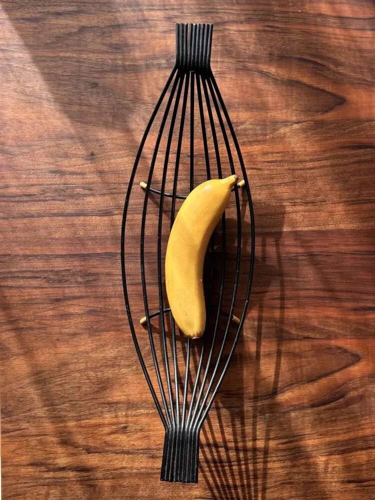 Corbeille à fruits en fil d'acier noire minimaliste années 50