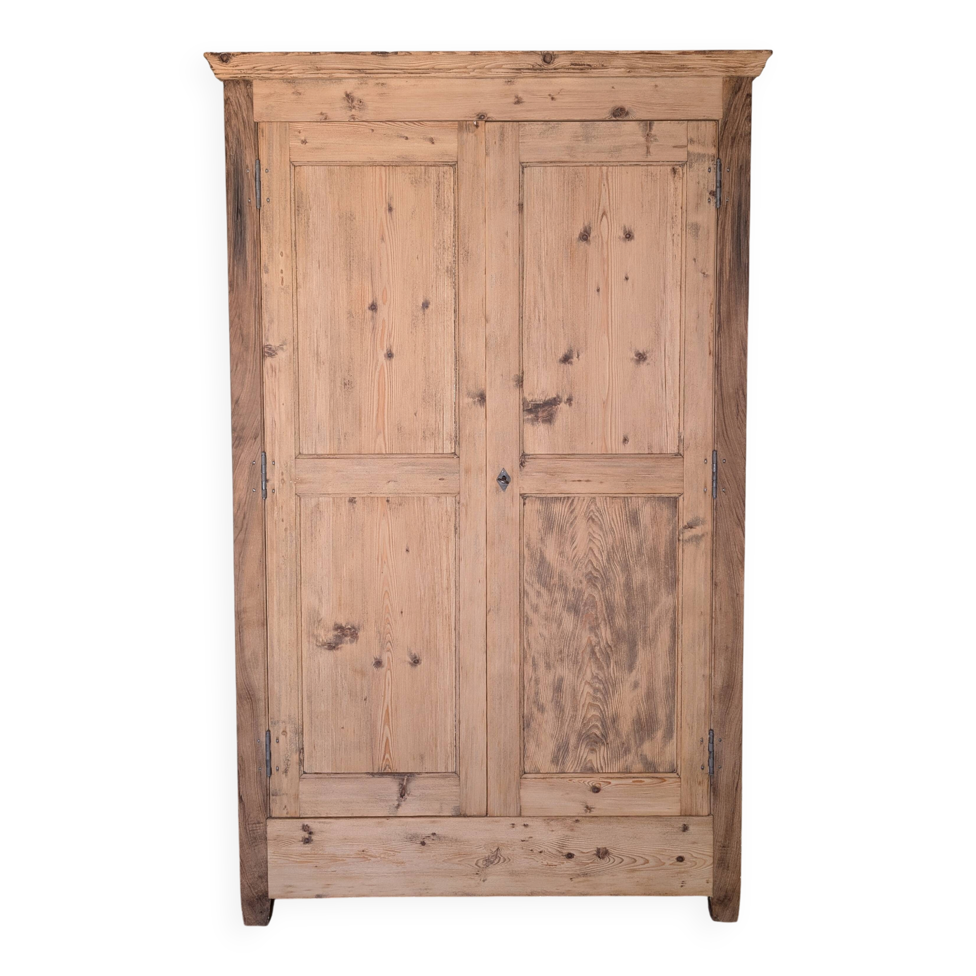 Large wardrobe - hanging space and shelves